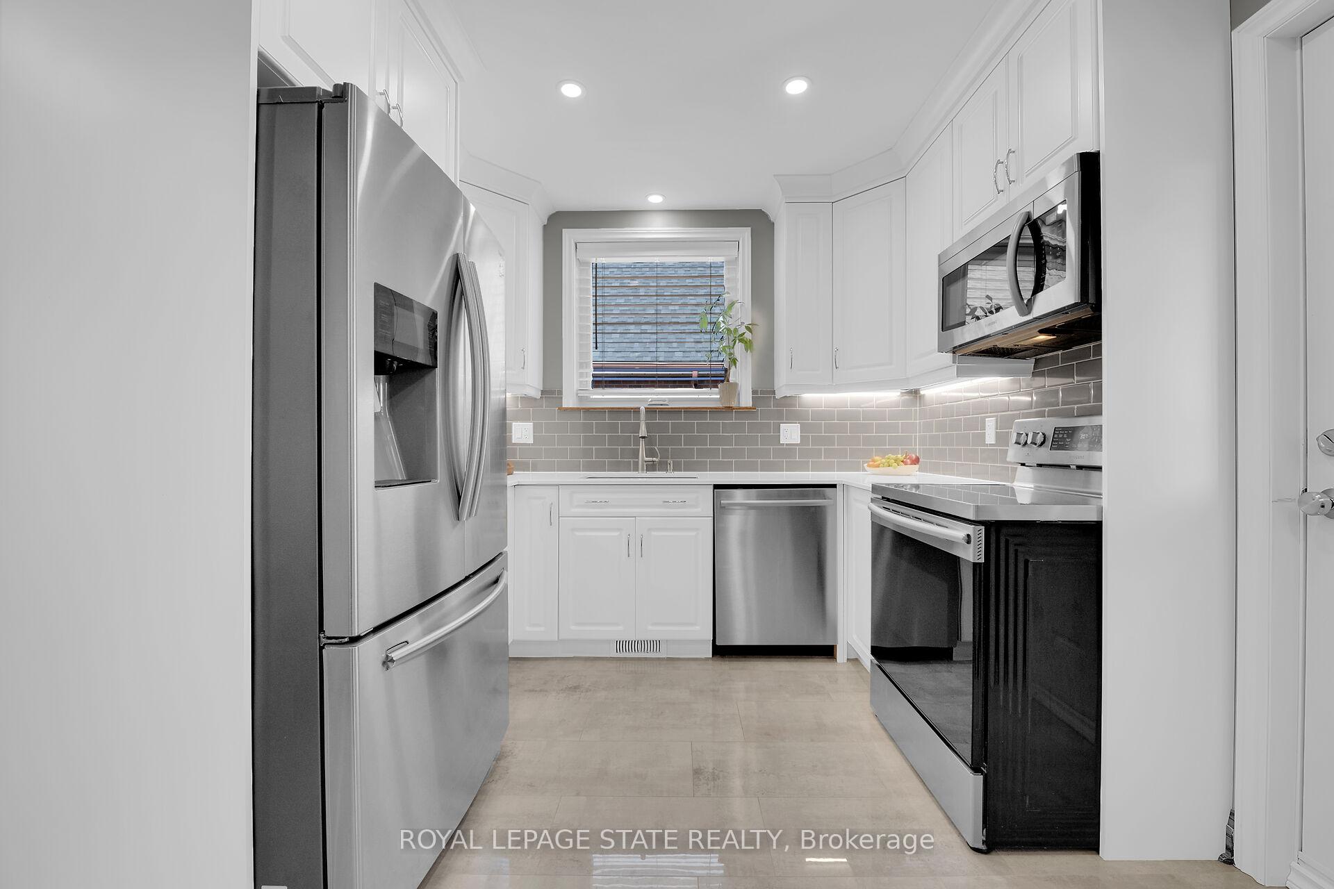 Photo 10 of 85 Erin Avenue, Hamilton, Rosedale — HOMEH