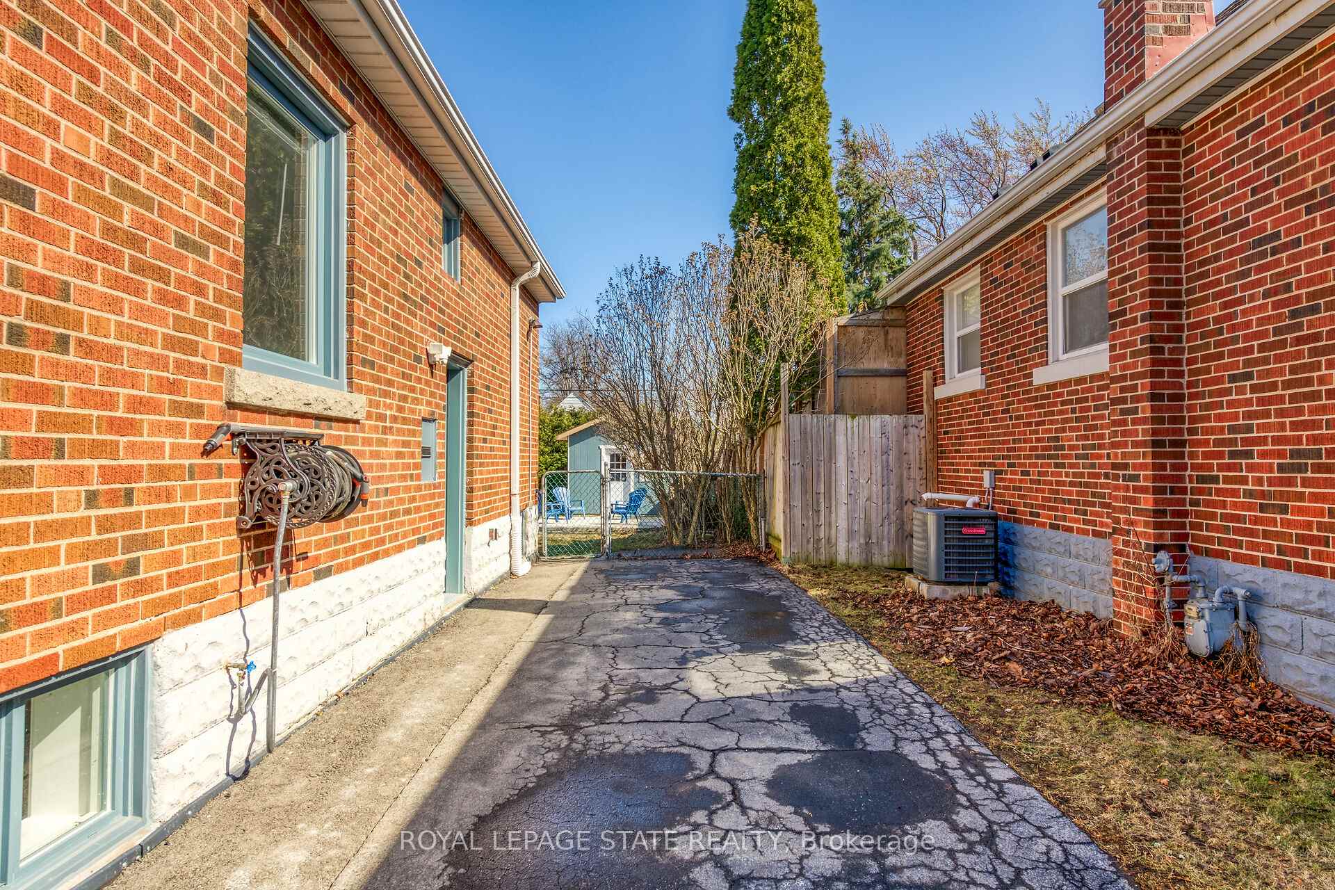 Photo 36 of 85 Erin Avenue, Hamilton, Rosedale — HOMEH