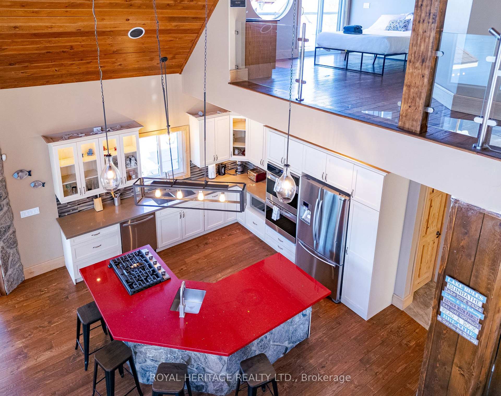 Photo 10 of 15 Lake Street, Kearney — HOMEH