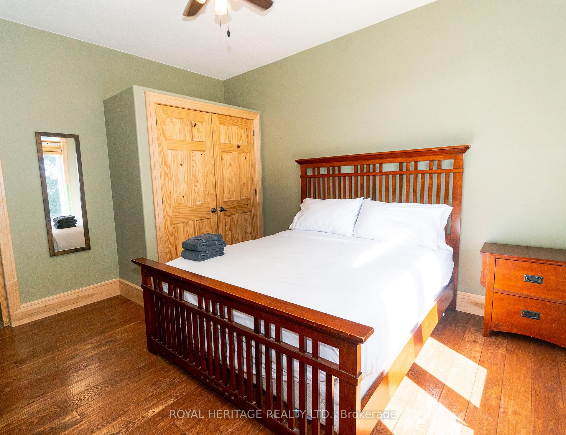 Photo 20 of 15 Lake Street, Kearney — HOMEH