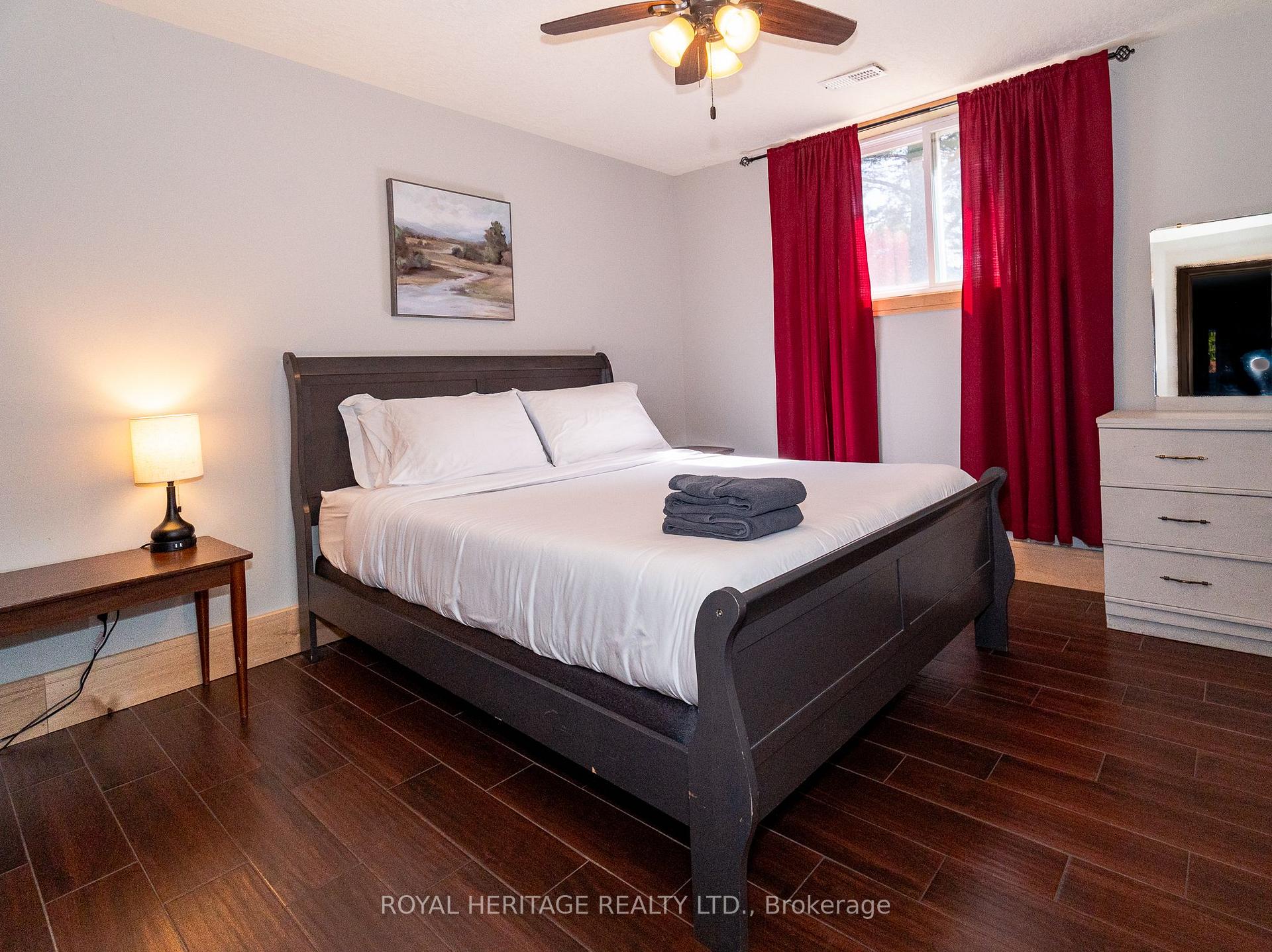 Photo 29 of 15 Lake Street, Kearney — HOMEH