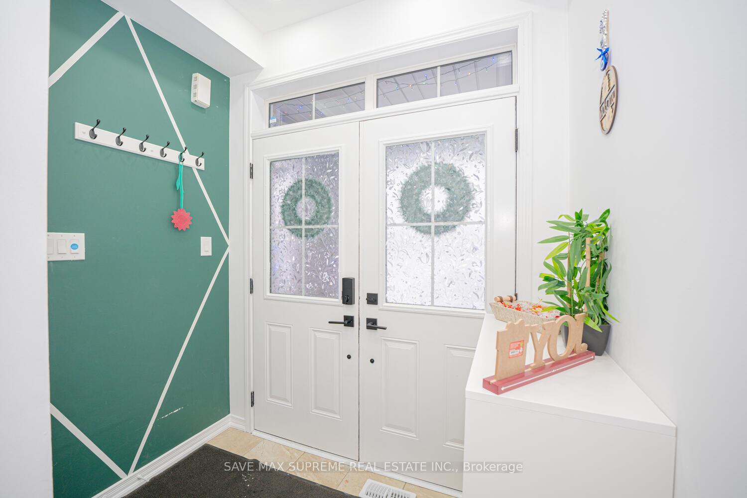 Photo 5 of 10 Banas Way, Brampton, Northwest Brampton — HOMEH