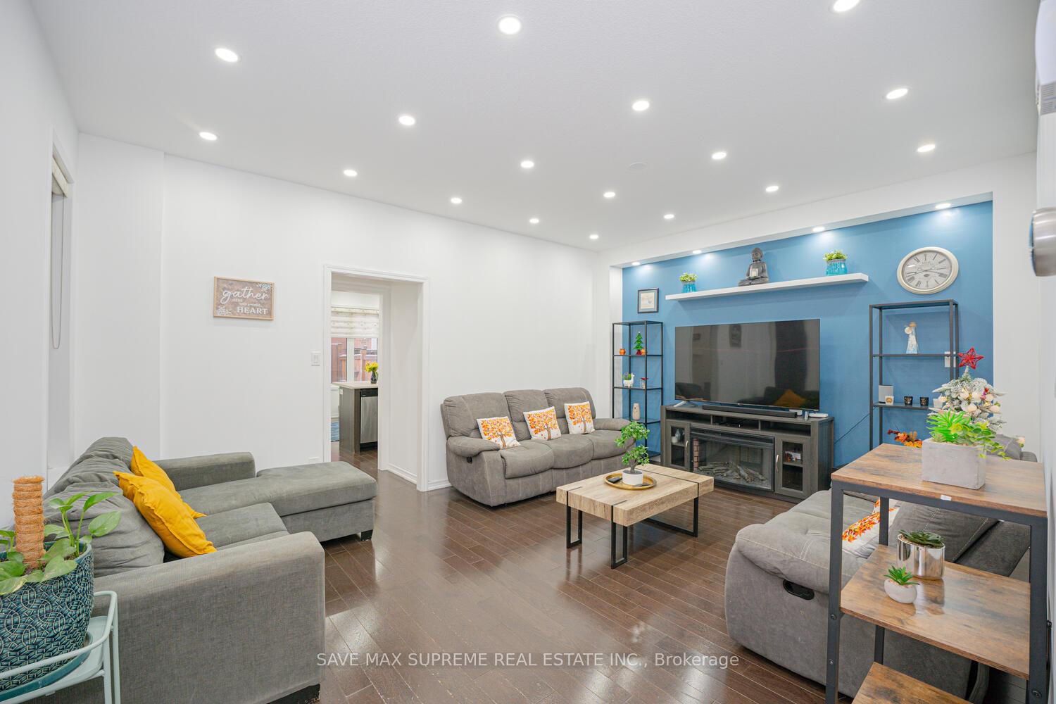 Photo 7 of 10 Banas Way, Brampton, Northwest Brampton — HOMEH