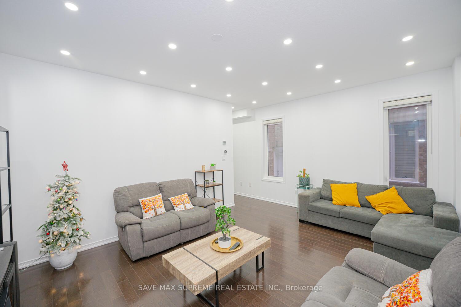 Photo 9 of 10 Banas Way, Brampton, Northwest Brampton — HOMEH