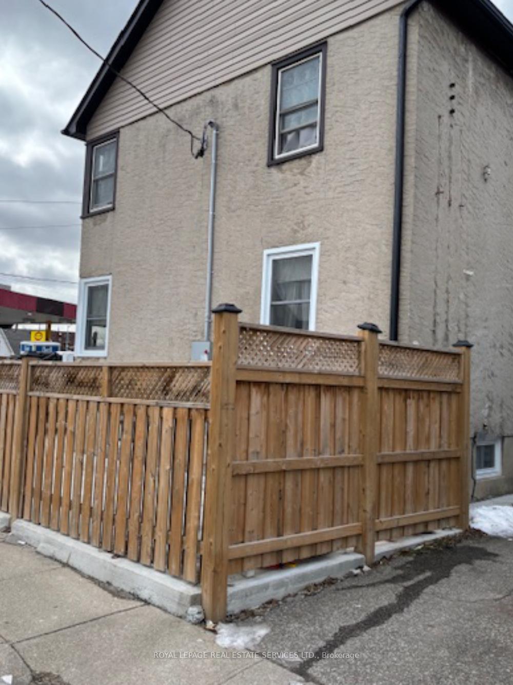 Photo 2 of 3 Francis Street, St. Catharines, Downtown — HOMEH