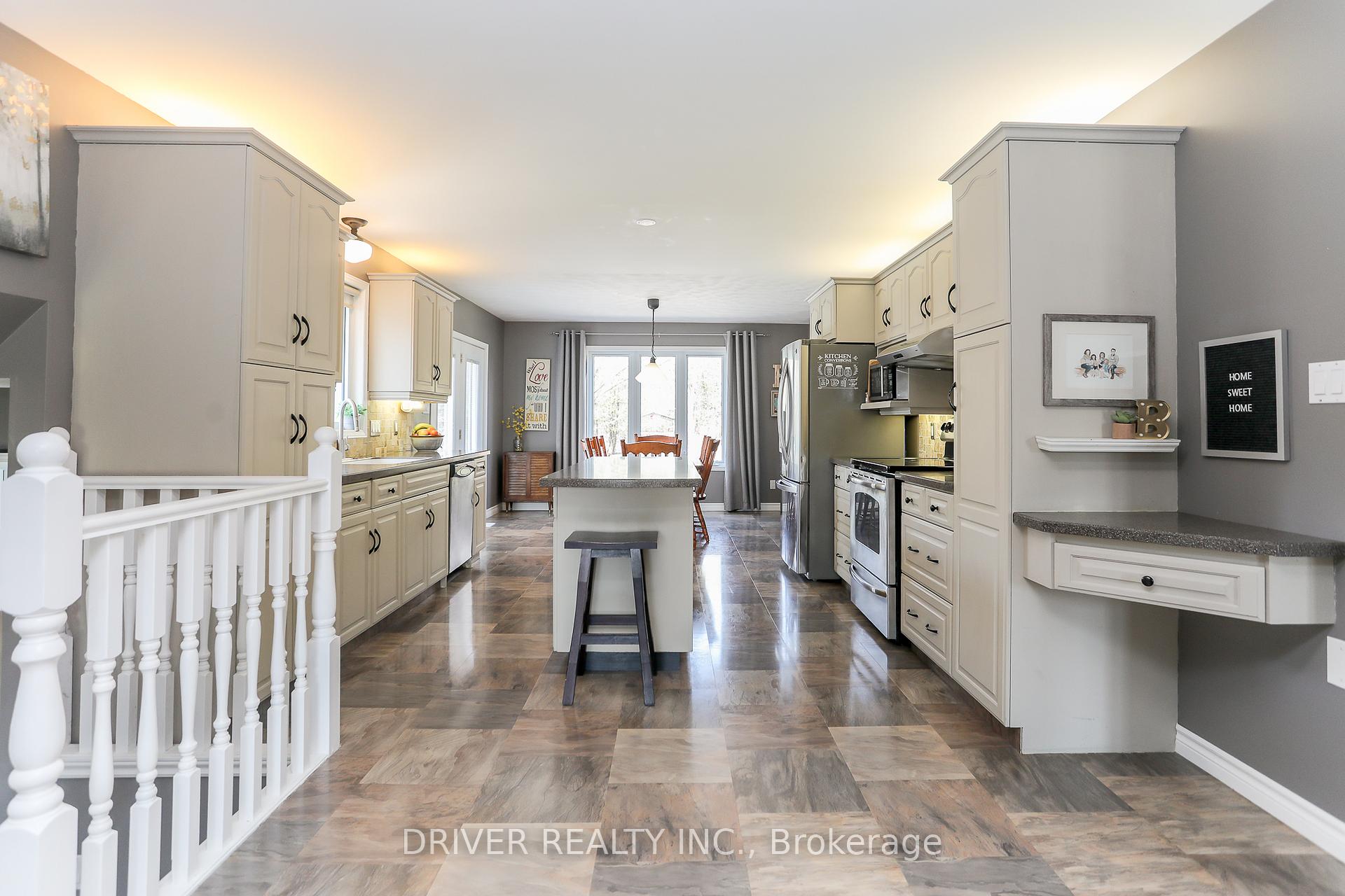 Photo 4 of 49988 Dingle Street, Malahide, Rural Malahide — HOMEH