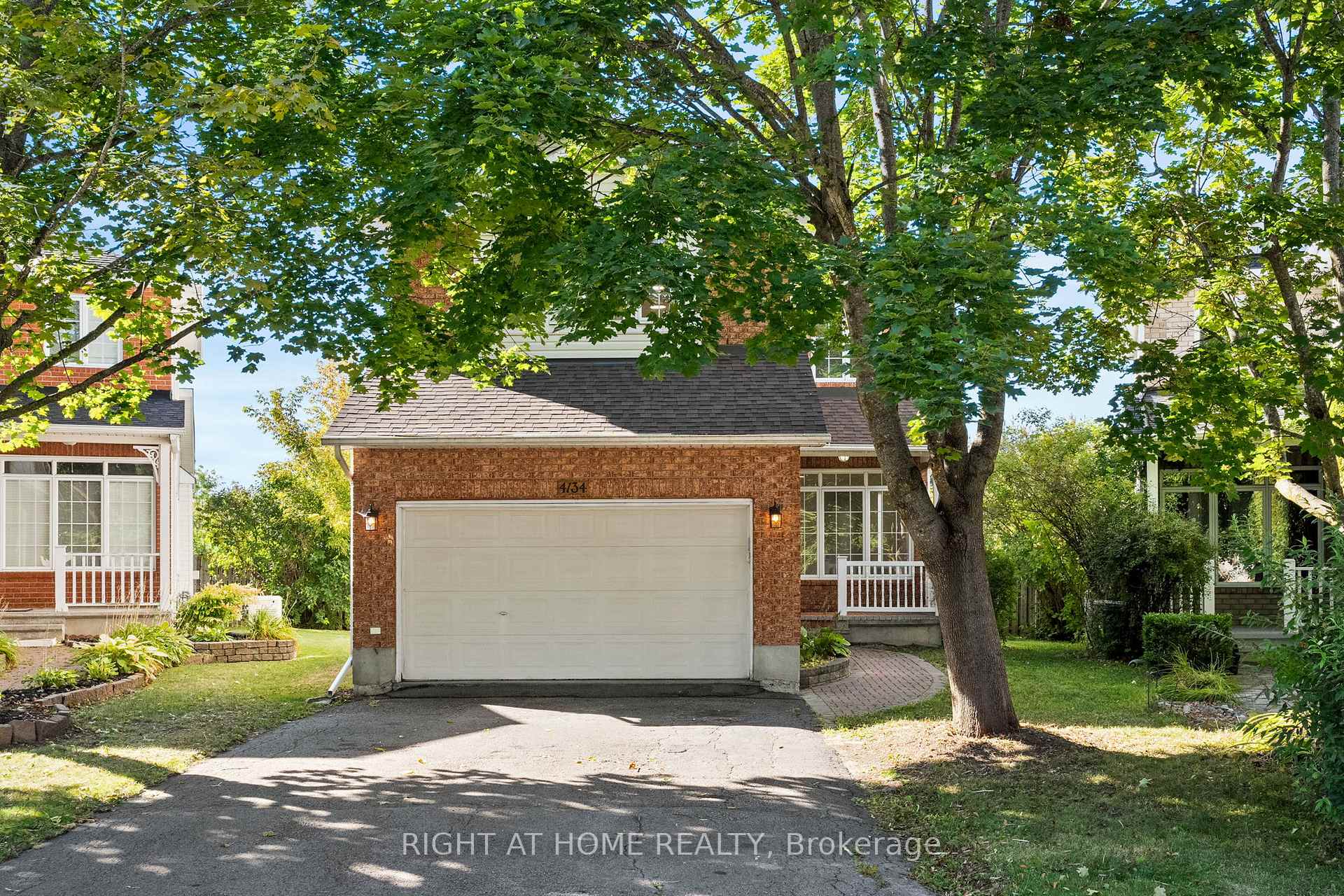 Photo 1 of 4134 Wolfe Point Way, Ottawa, Riverside South/Gloucester Glen — HOMEH