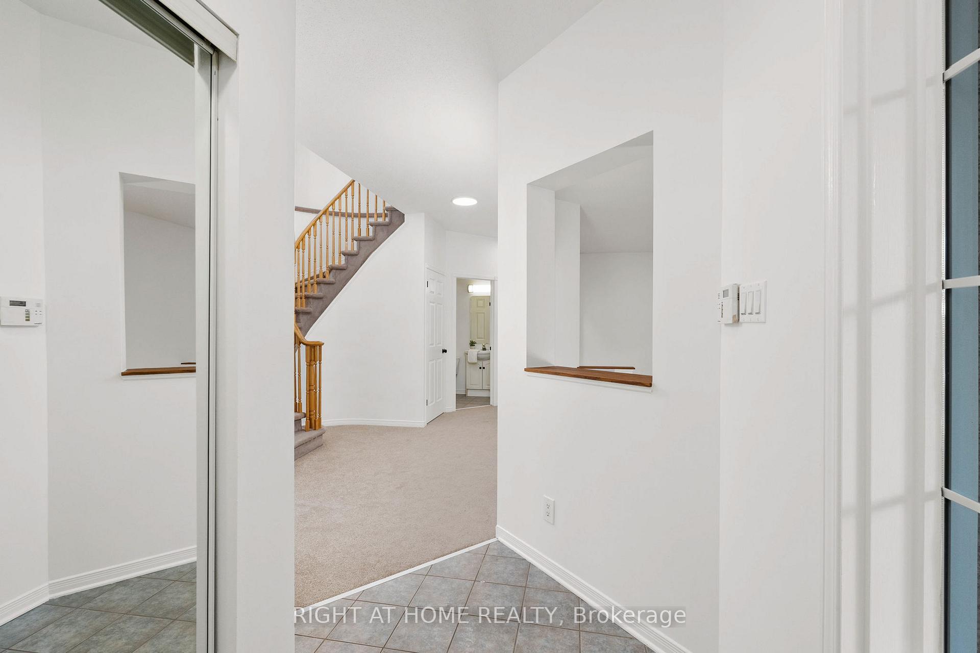 Photo 2 of 4134 Wolfe Point Way, Ottawa, Riverside South/Gloucester Glen — HOMEH