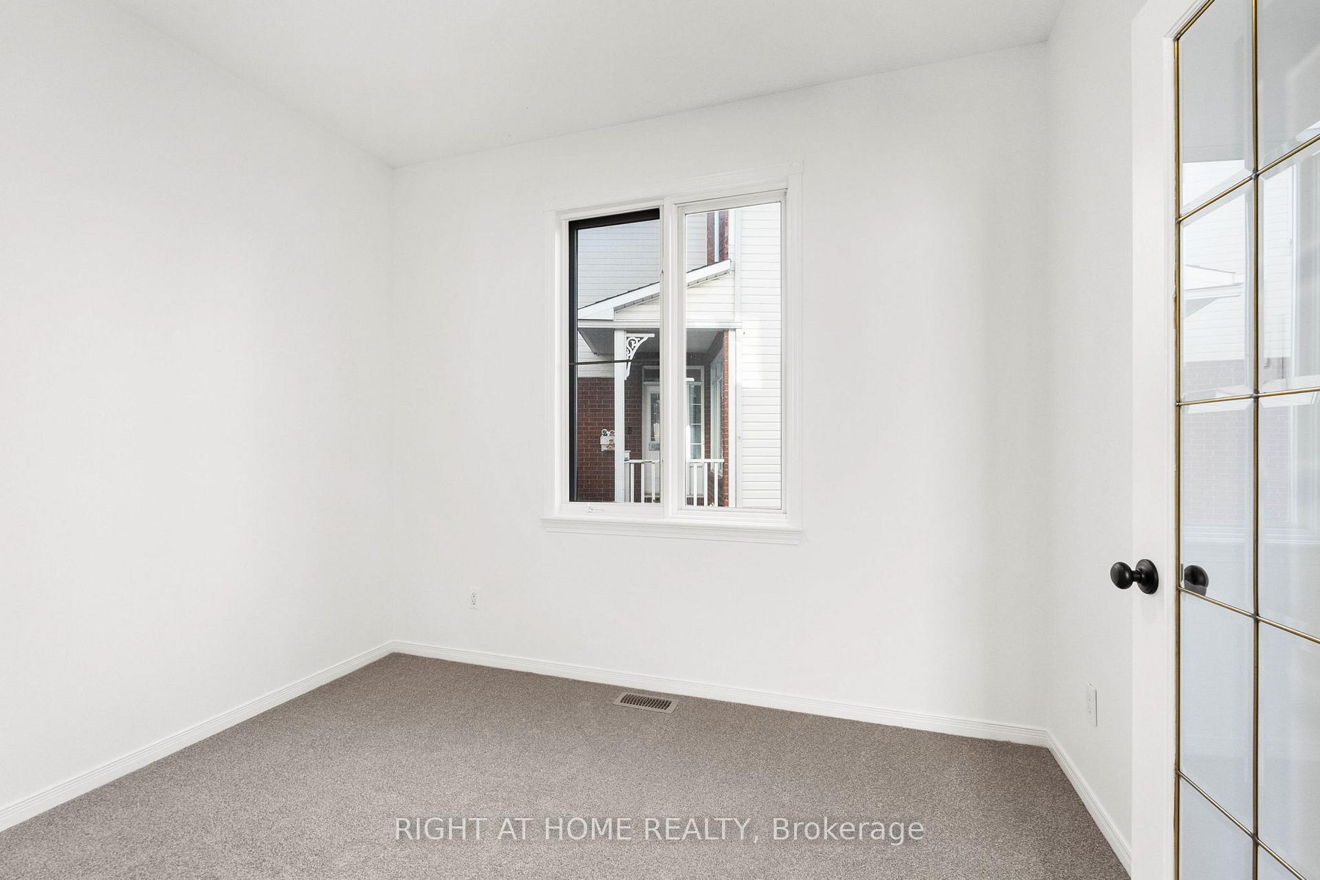 Photo 3 of 4134 Wolfe Point Way, Ottawa, Riverside South/Gloucester Glen — HOMEH