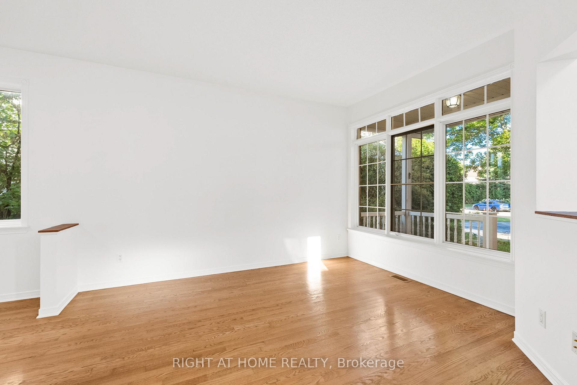 Photo 7 of 4134 Wolfe Point Way, Ottawa, Riverside South/Gloucester Glen — HOMEH