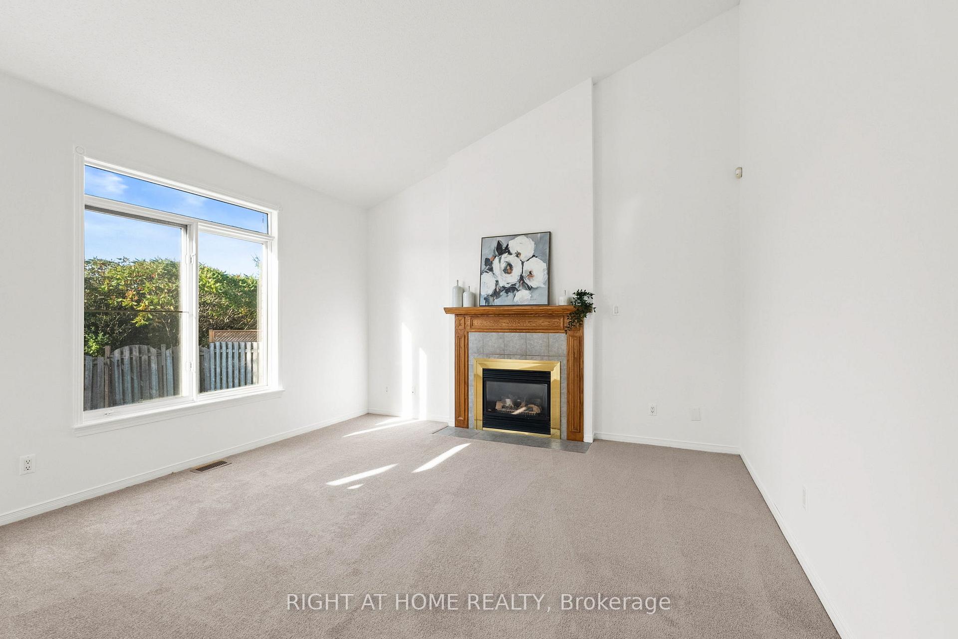 Photo 12 of 4134 Wolfe Point Way, Ottawa, Riverside South/Gloucester Glen — HOMEH