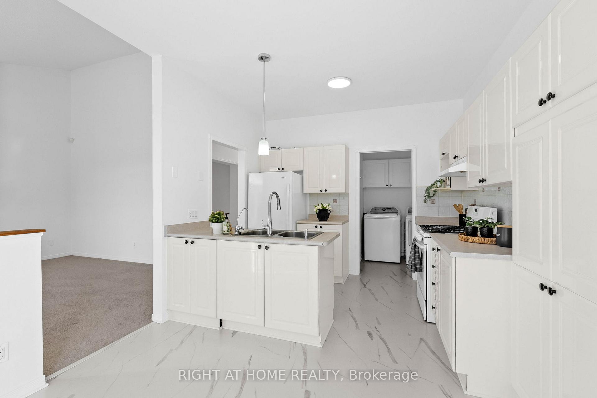 Photo 13 of 4134 Wolfe Point Way, Ottawa, Riverside South/Gloucester Glen — HOMEH