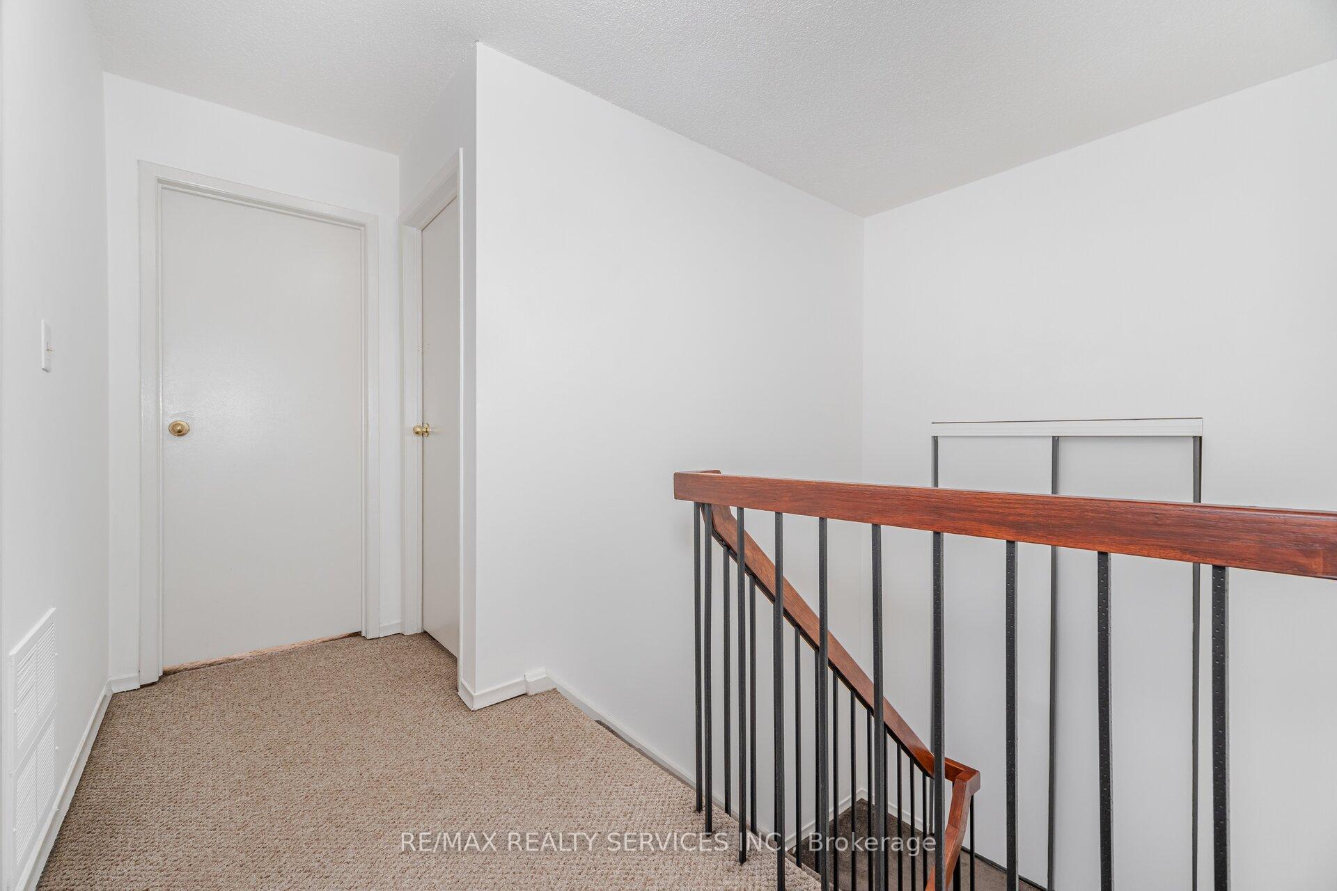Photo 14 of 76 Simmons Boulevard, Brampton, Madoc — HOMEH