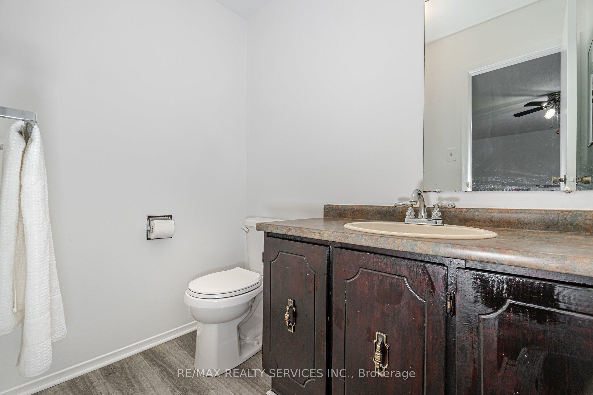 Photo 16 of 76 Simmons Boulevard, Brampton, Madoc — HOMEH