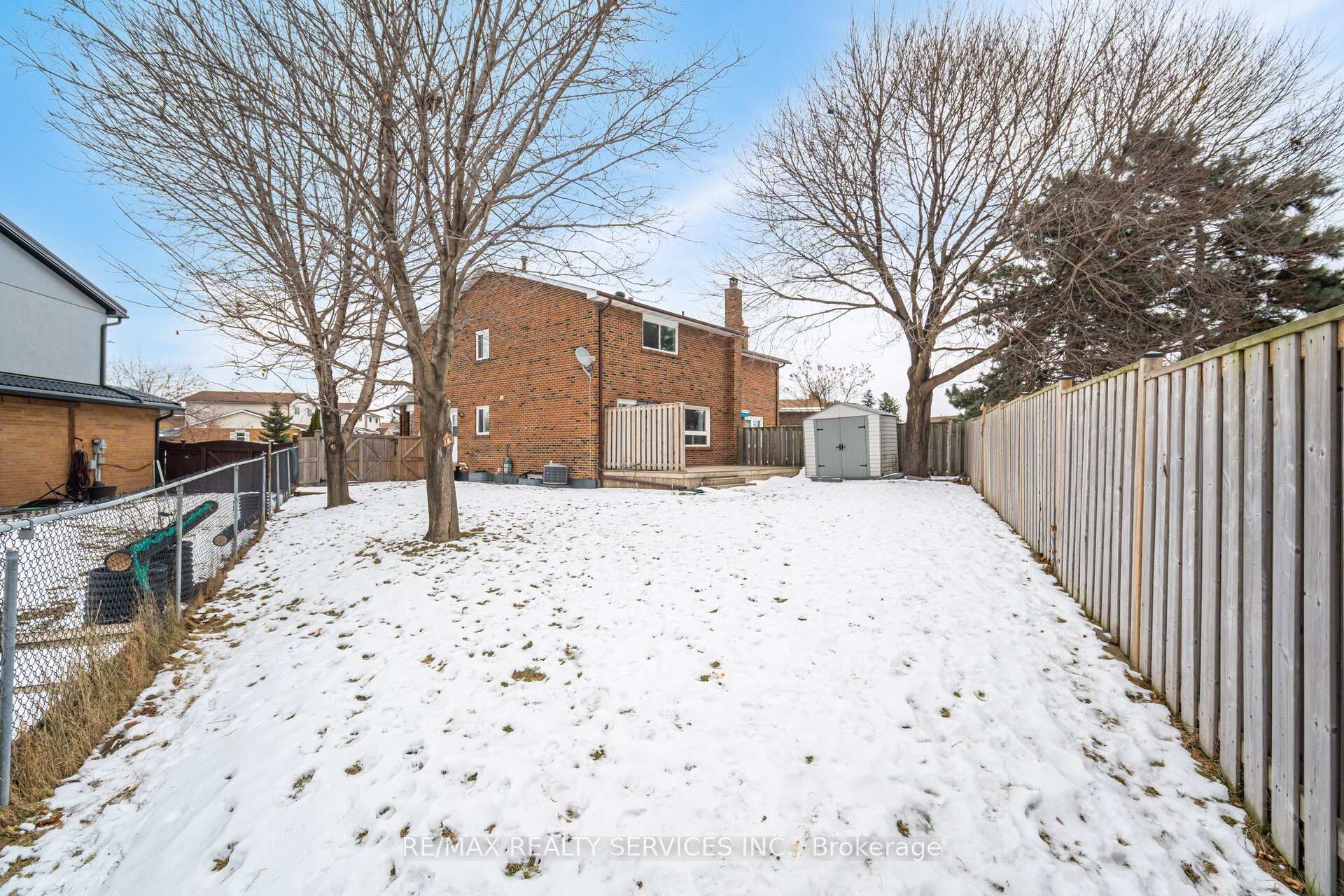 Photo 31 of 76 Simmons Boulevard, Brampton, Madoc — HOMEH