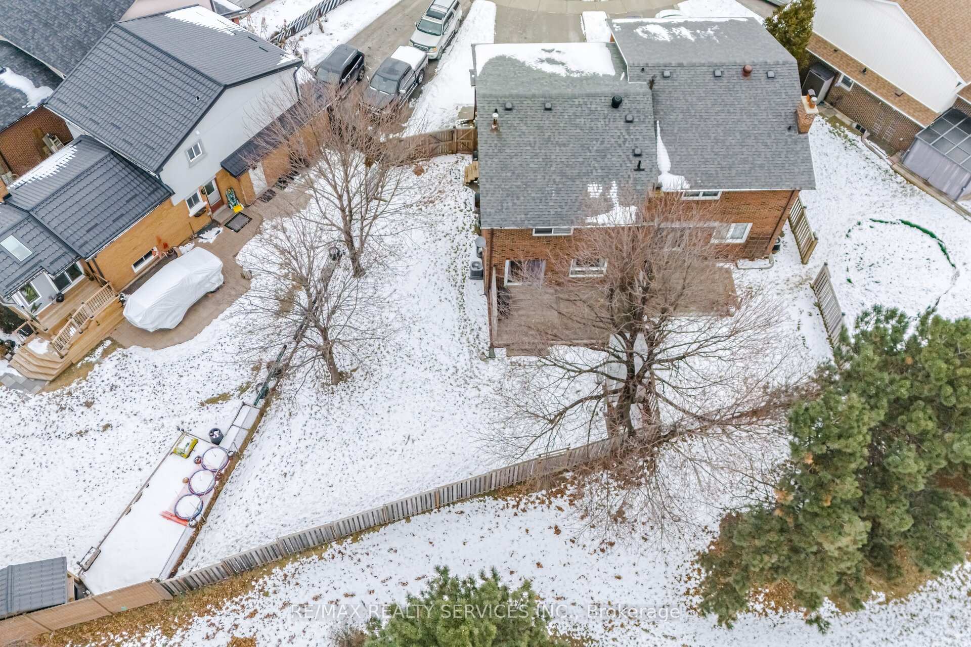 Photo 33 of 76 Simmons Boulevard, Brampton, Madoc — HOMEH