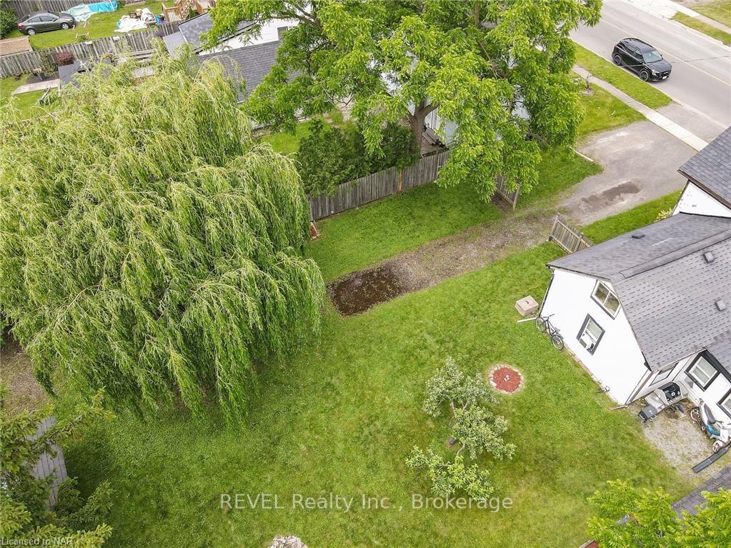 Photo 5 of 131 Oakdale Avenue, St. Catharines, Oakdale — HOMEH