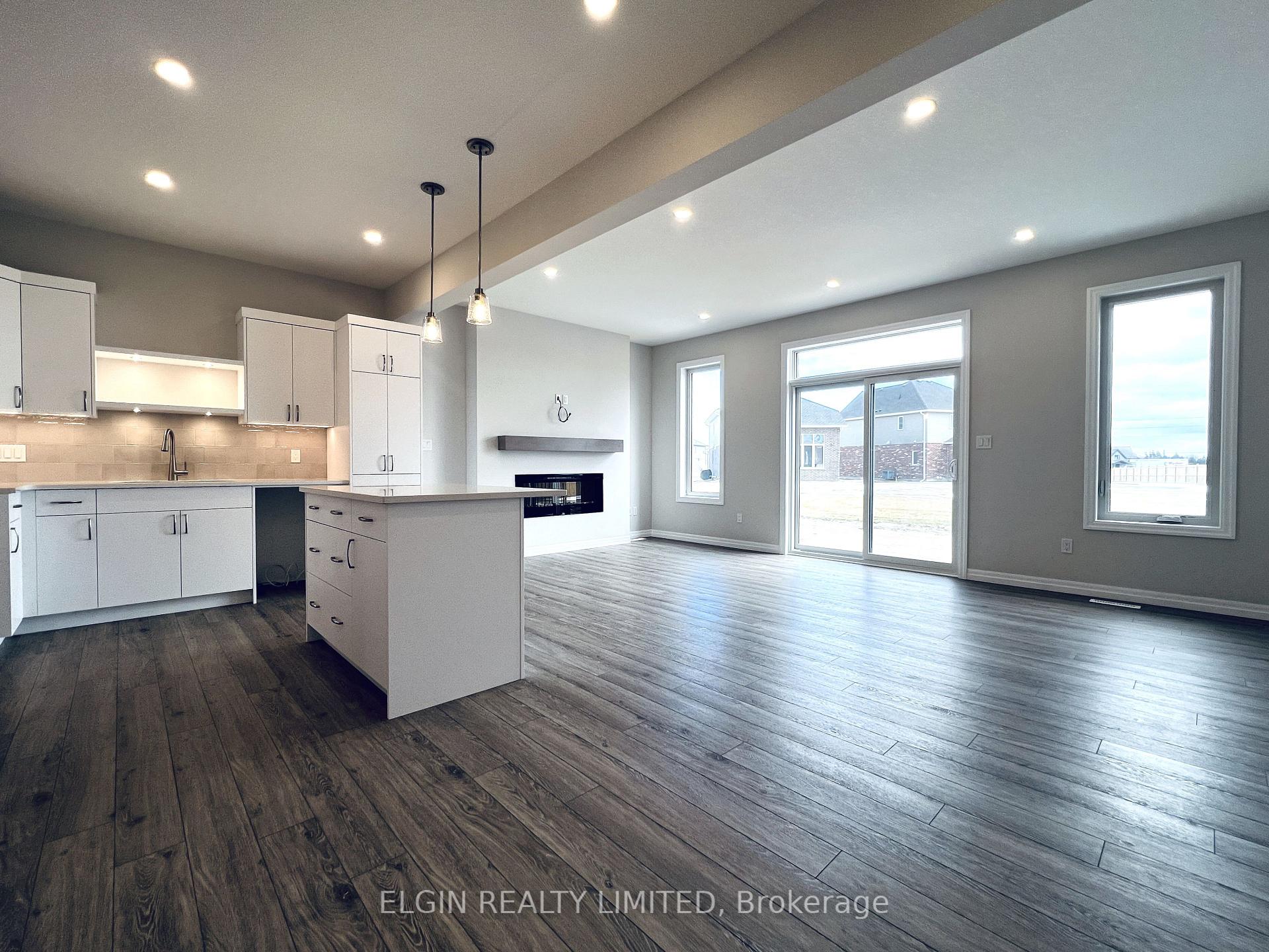 Photo 5 of 227 Renaissance Drive, St. Thomas — HOMEH