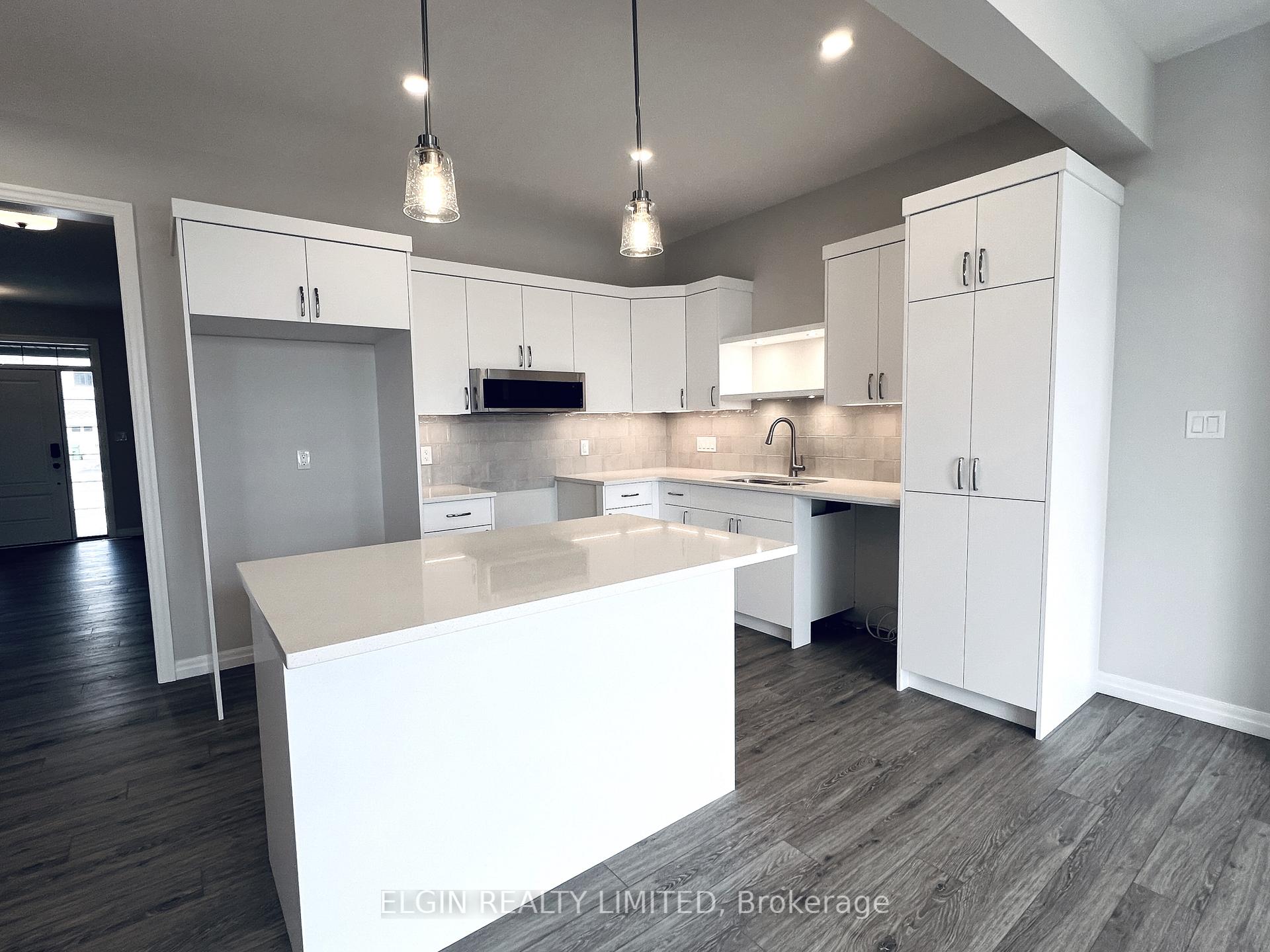 Photo 7 of 227 Renaissance Drive, St. Thomas — HOMEH