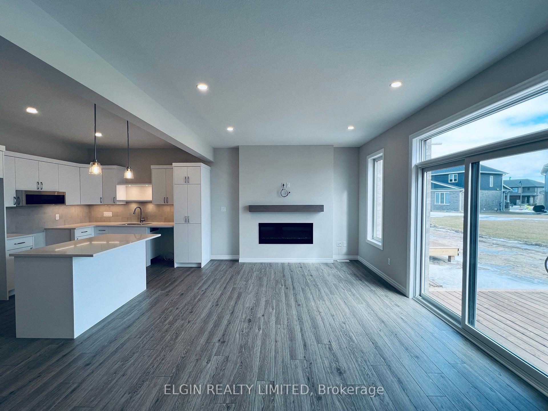 Photo 10 of 227 Renaissance Drive, St. Thomas — HOMEH