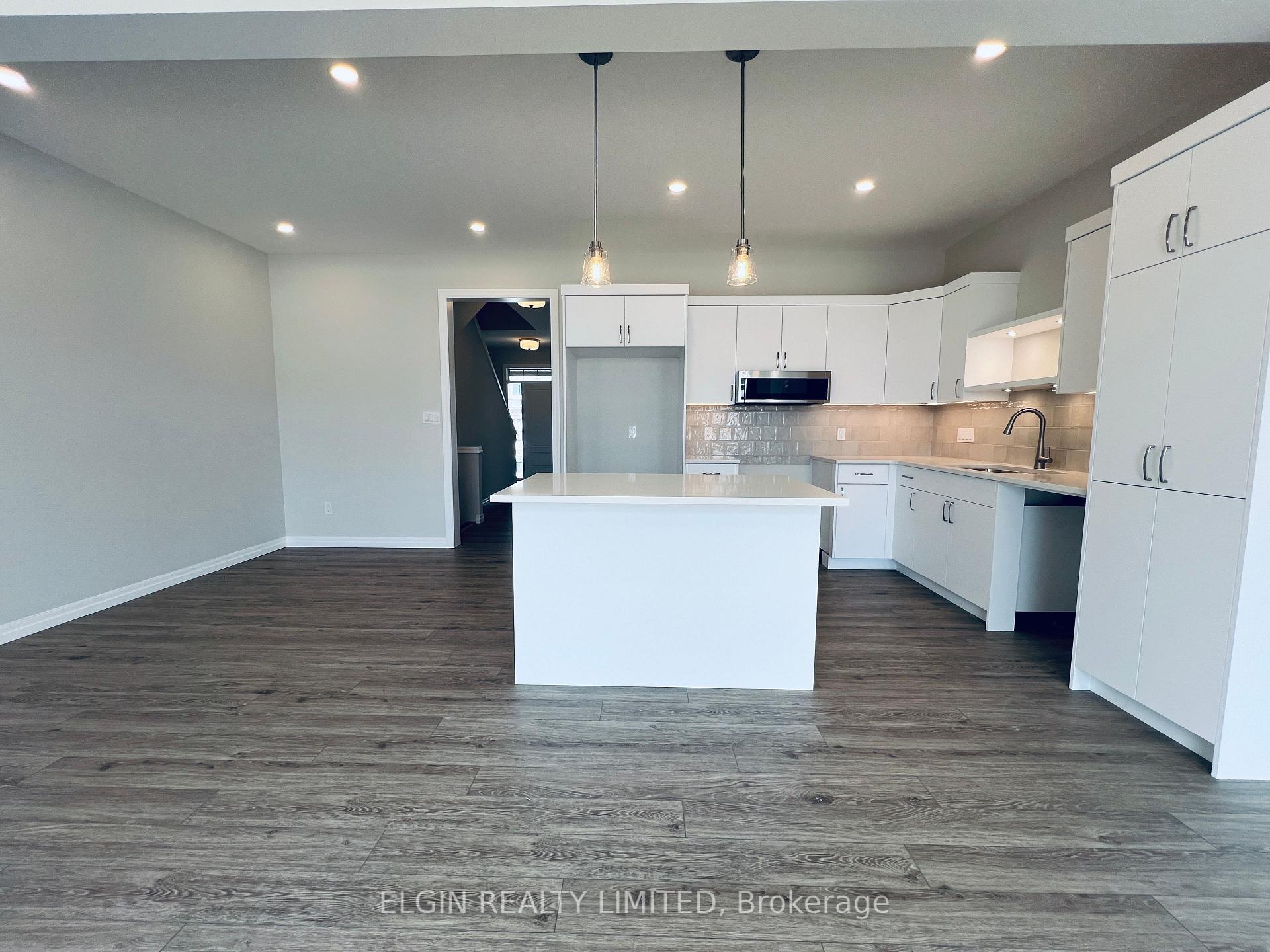 Photo 12 of 227 Renaissance Drive, St. Thomas — HOMEH