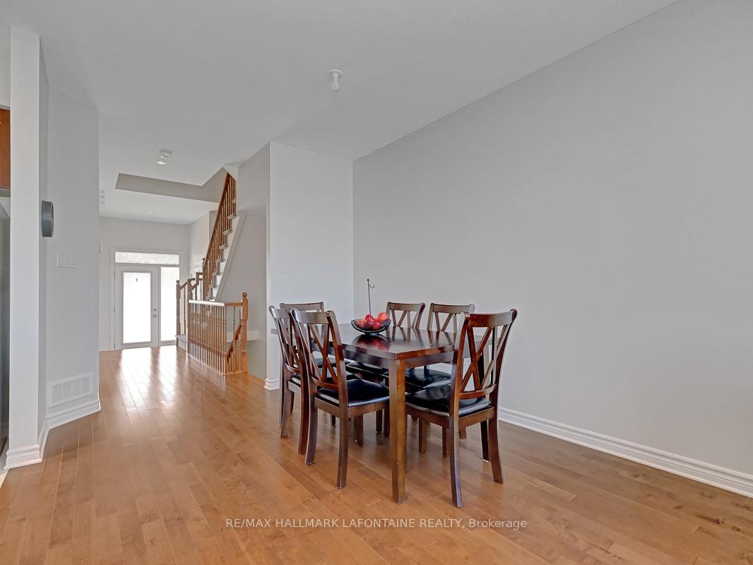 Photo 9 of 695 Putney Crescent, Ottawa, Stittsville (South) — HOMEH