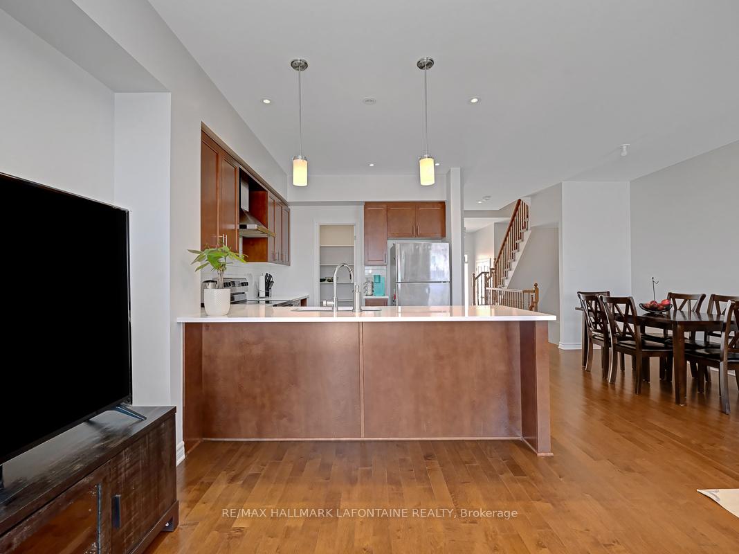 Photo 13 of 695 Putney Crescent, Ottawa, Stittsville (South) — HOMEH