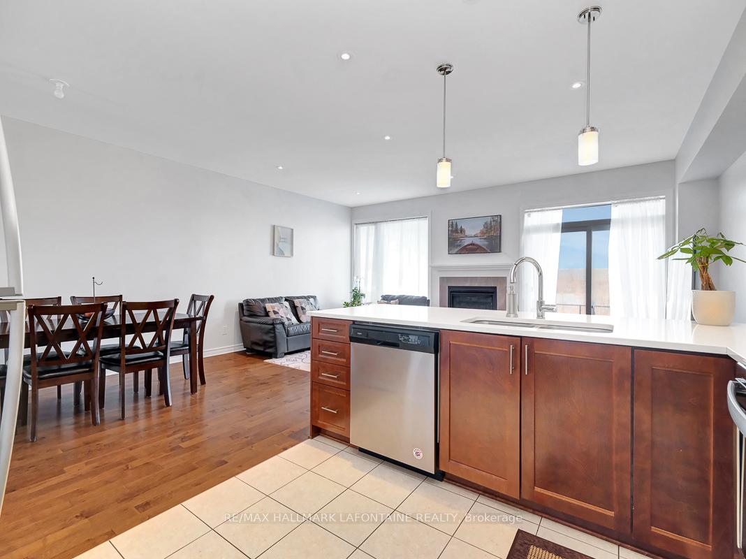 Photo 16 of 695 Putney Crescent, Ottawa, Stittsville (South) — HOMEH