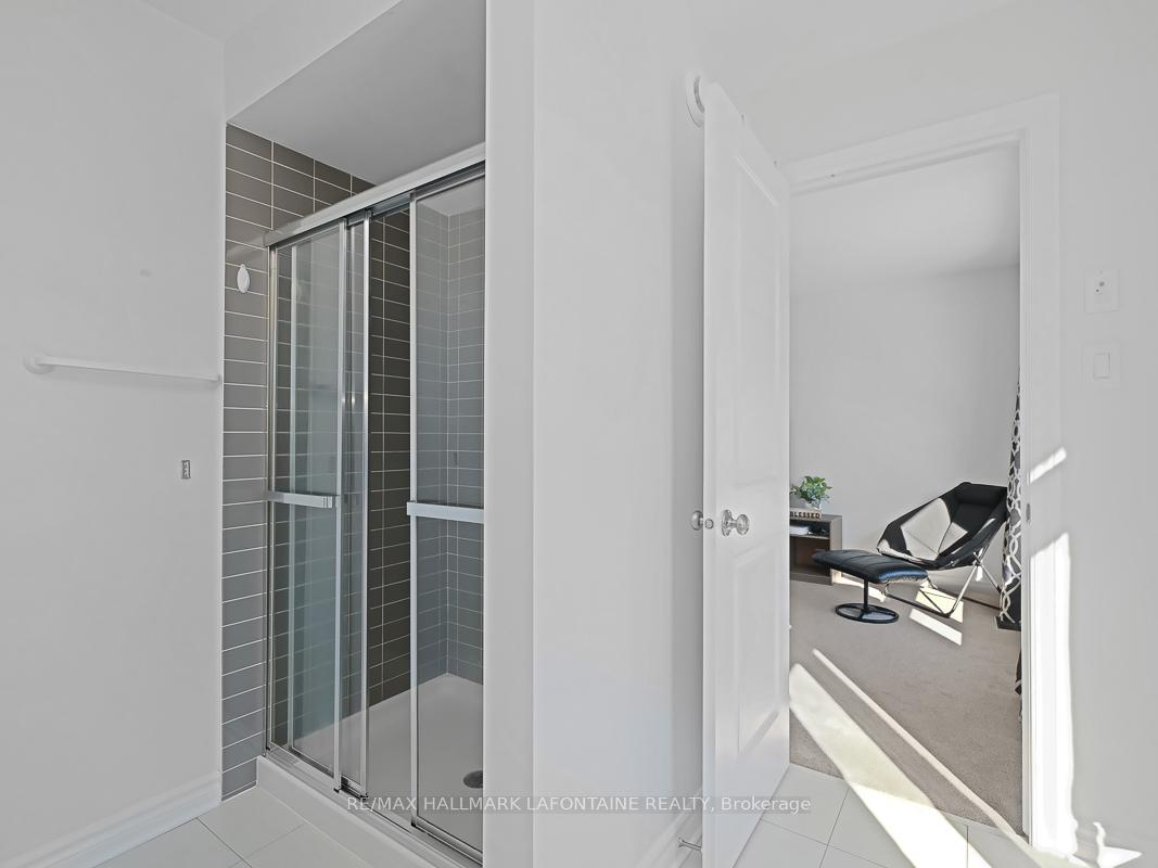 Photo 26 of 695 Putney Crescent, Ottawa, Stittsville (South) — HOMEH