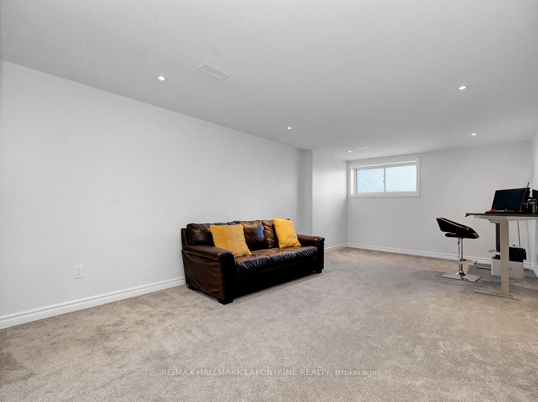 Photo 31 of 695 Putney Crescent, Ottawa, Stittsville (South) — HOMEH