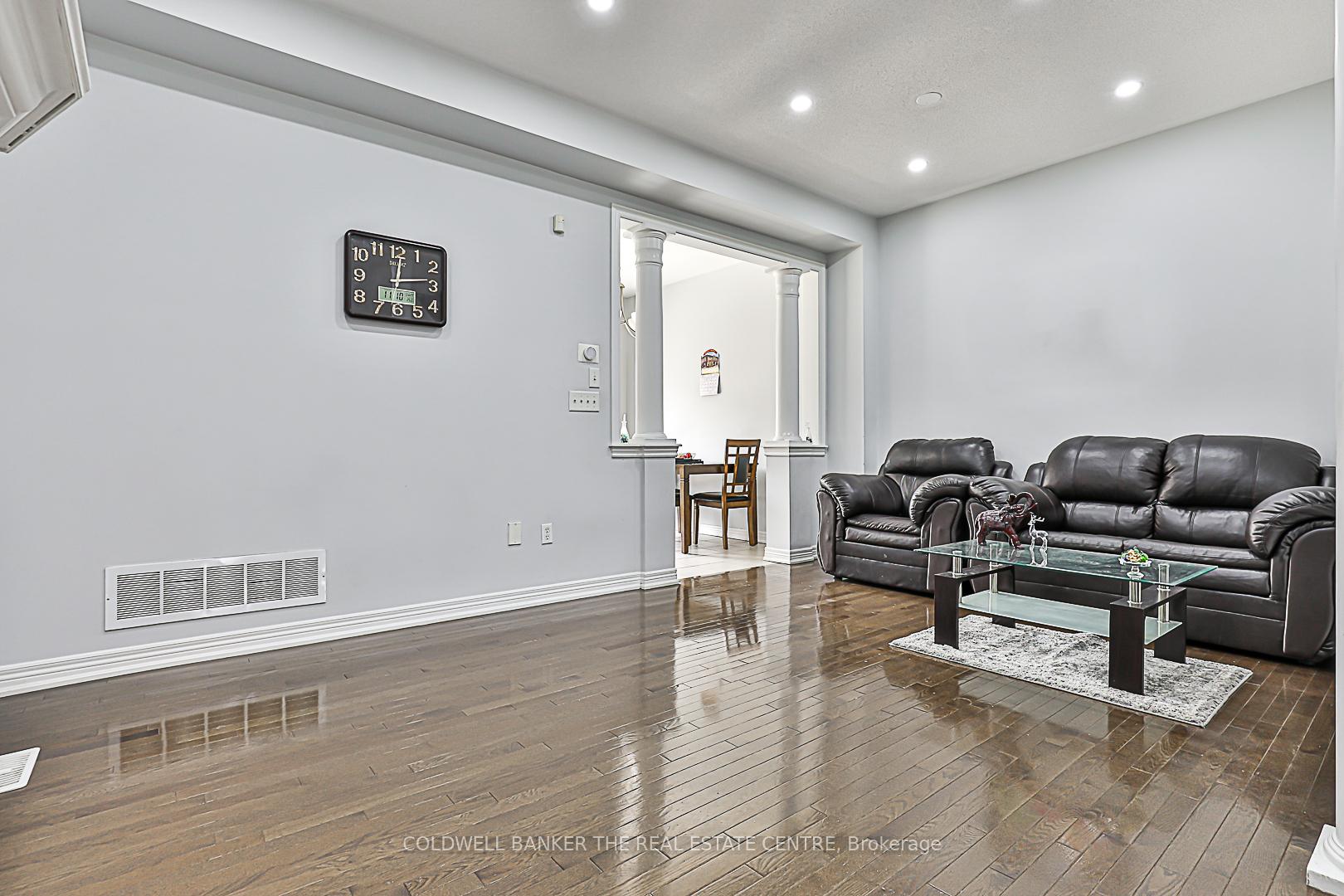 Photo 7 of 43 Crystalview Crescent, Brampton, Bram East — HOMEH