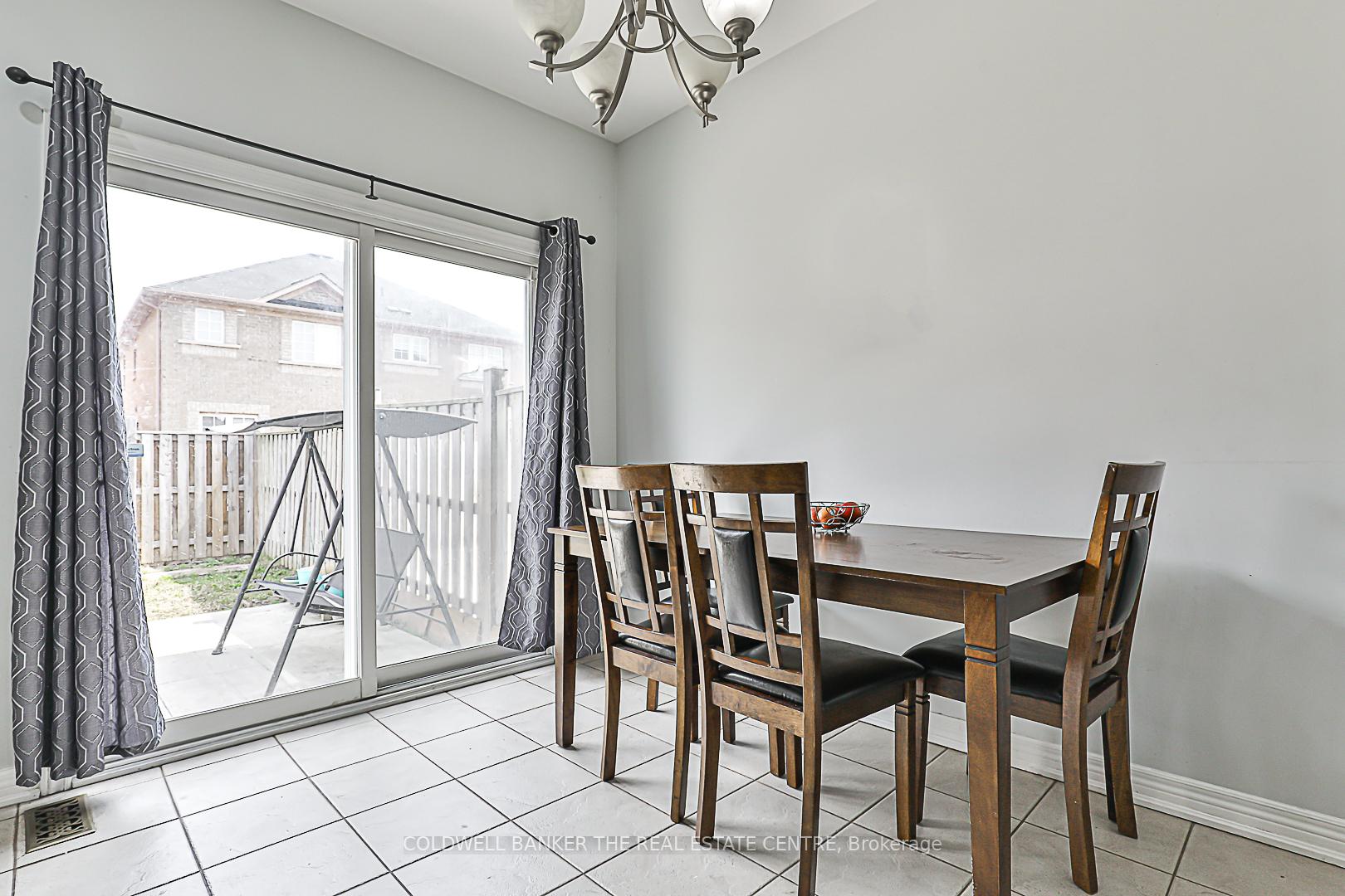 Photo 12 of 43 Crystalview Crescent, Brampton, Bram East — HOMEH