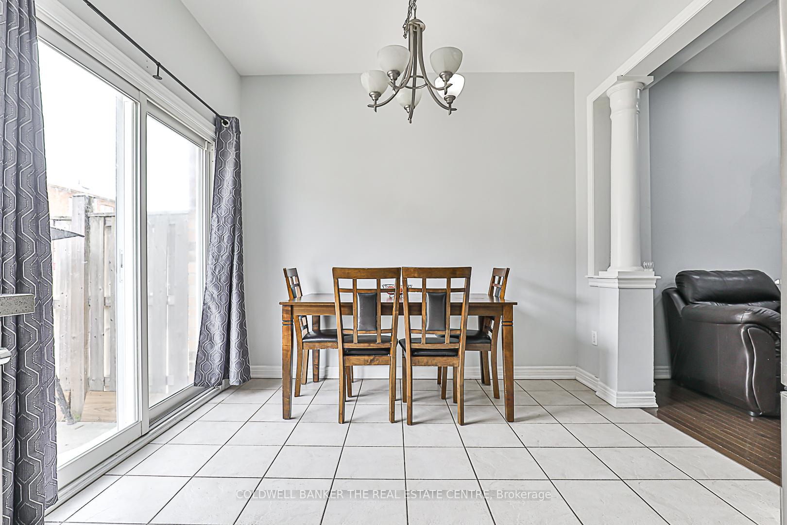 Photo 13 of 43 Crystalview Crescent, Brampton, Bram East — HOMEH