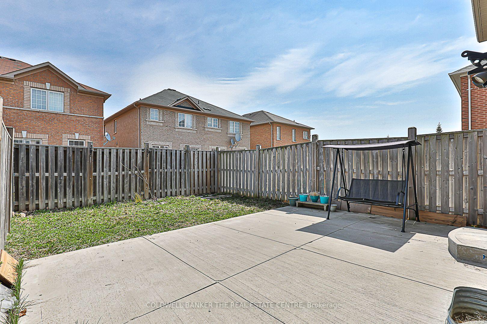 Photo 33 of 43 Crystalview Crescent, Brampton, Bram East — HOMEH