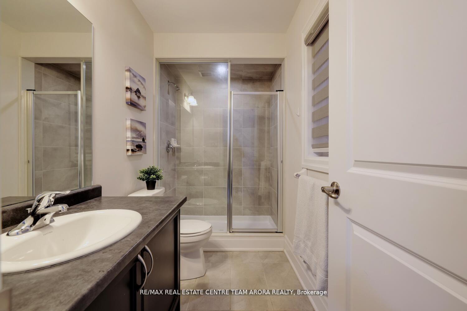 Photo 28 of 477 Brisdale Drive, Brampton, Northwest Brampton — HOMEH