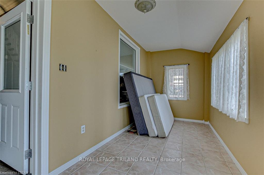 Photo 4 of 126 Inkerman Street, St. Thomas — HOMEH