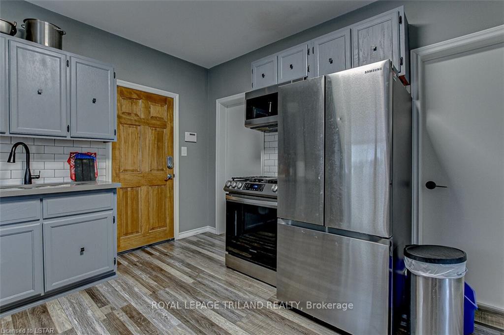 Photo 11 of 126 Inkerman Street, St. Thomas — HOMEH