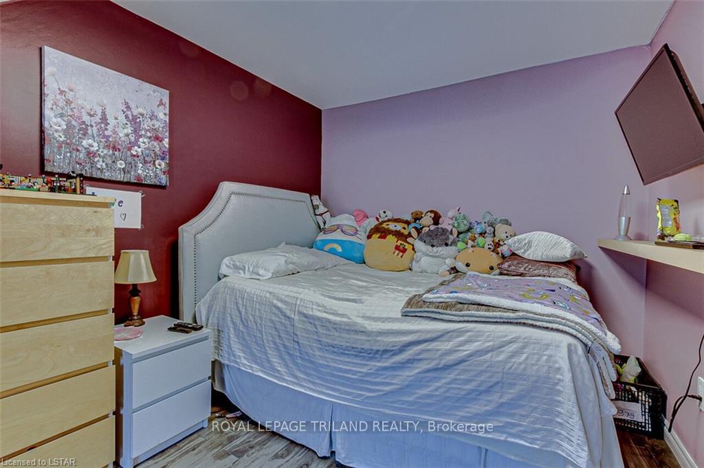 Photo 13 of 126 Inkerman Street, St. Thomas — HOMEH
