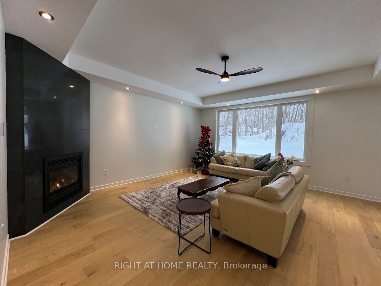 Photo 11 of 29 Squirrel Avenue, McDougall — HOMEH