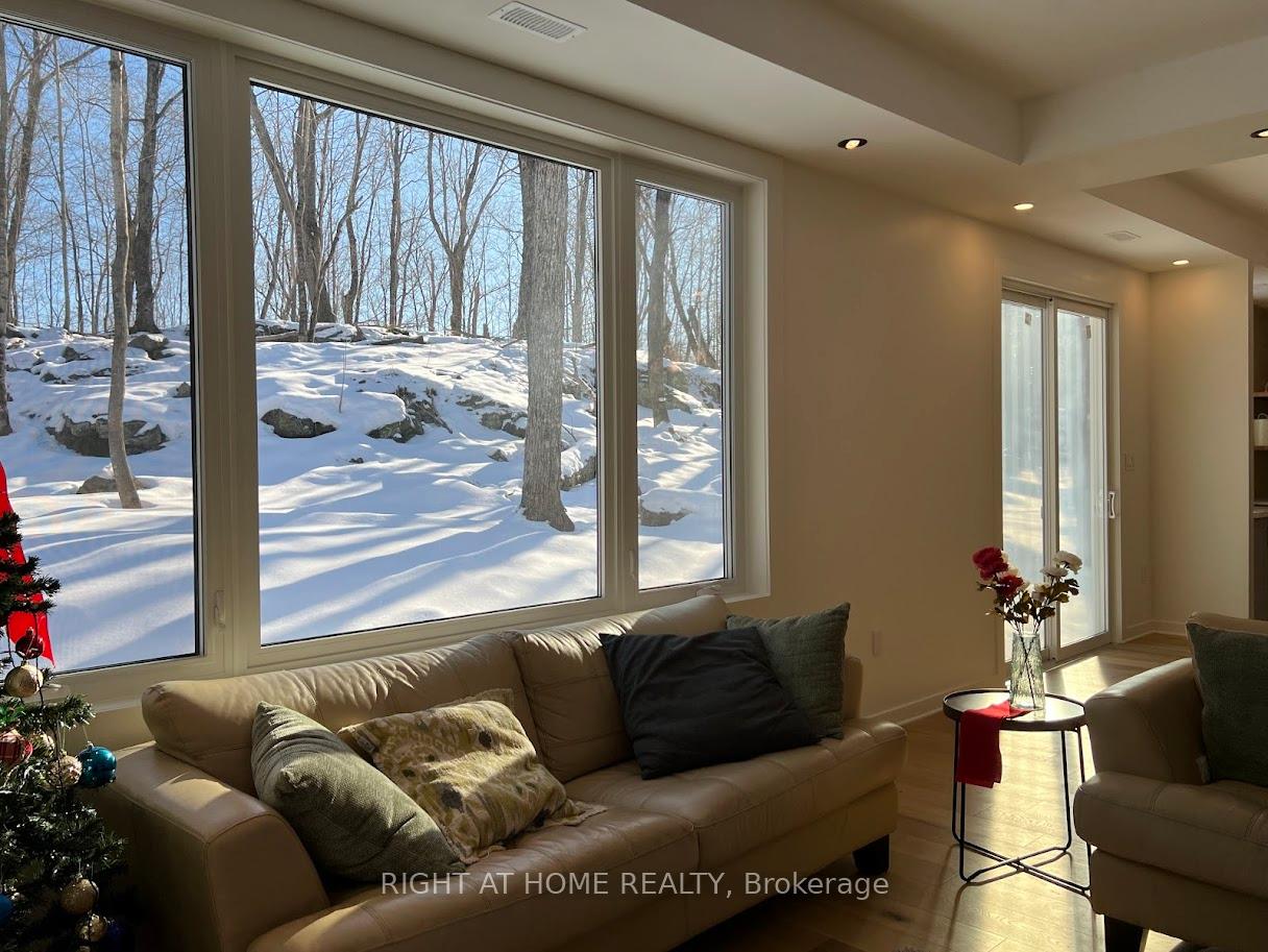 Photo 15 of 29 Squirrel Avenue, McDougall — HOMEH
