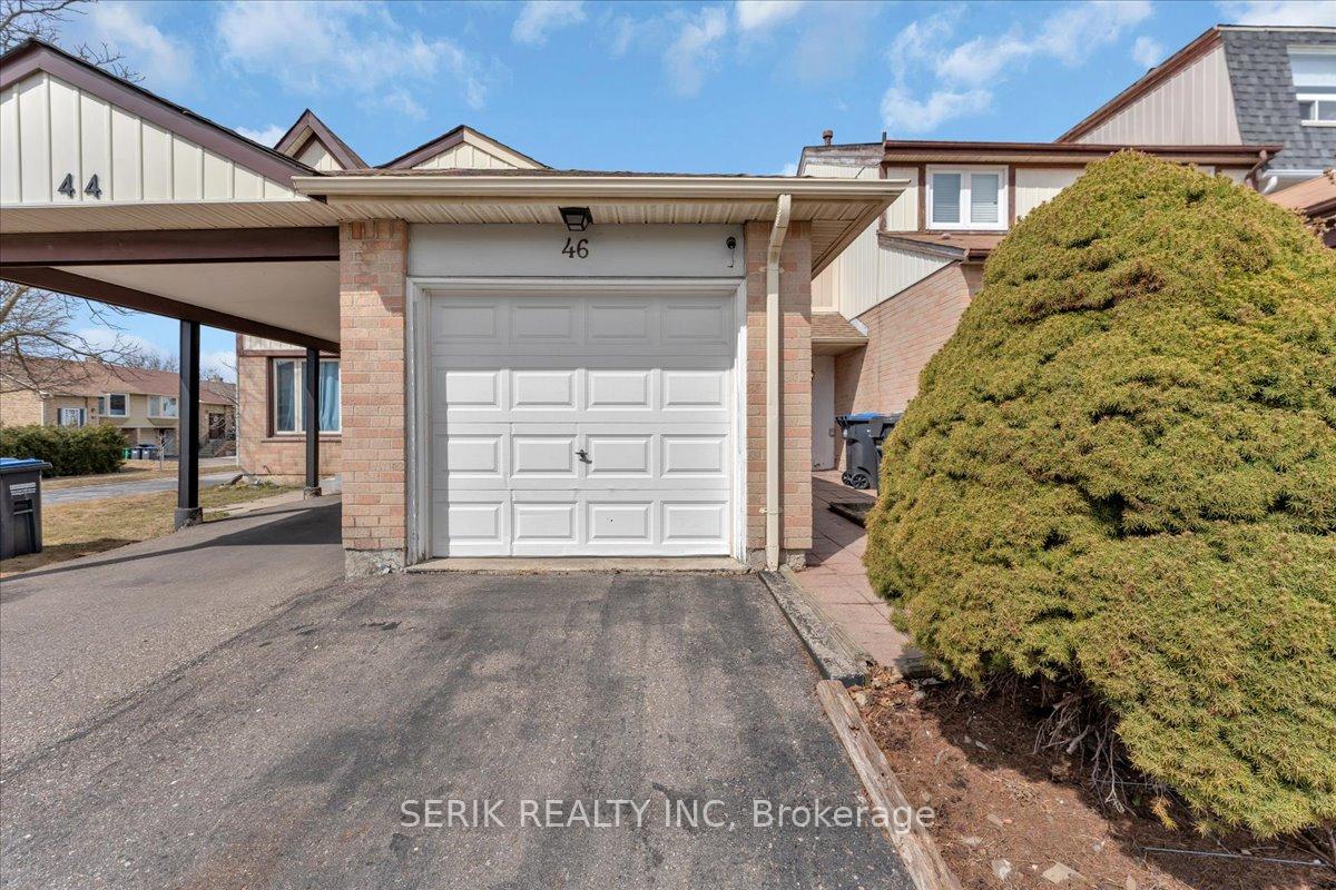 Photo 2 of 46 Primrose Crescent, Brampton, Heart Lake West — HOMEH
