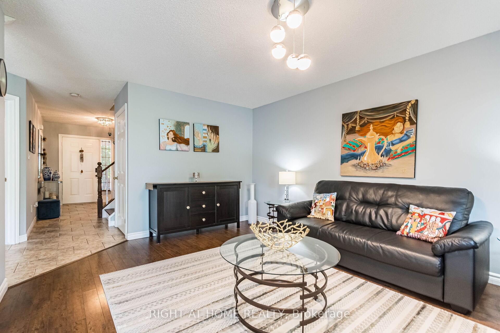 Photo 6 of 64 Solsbury Crescent, Hamilton, Mount Hope — HOMEH