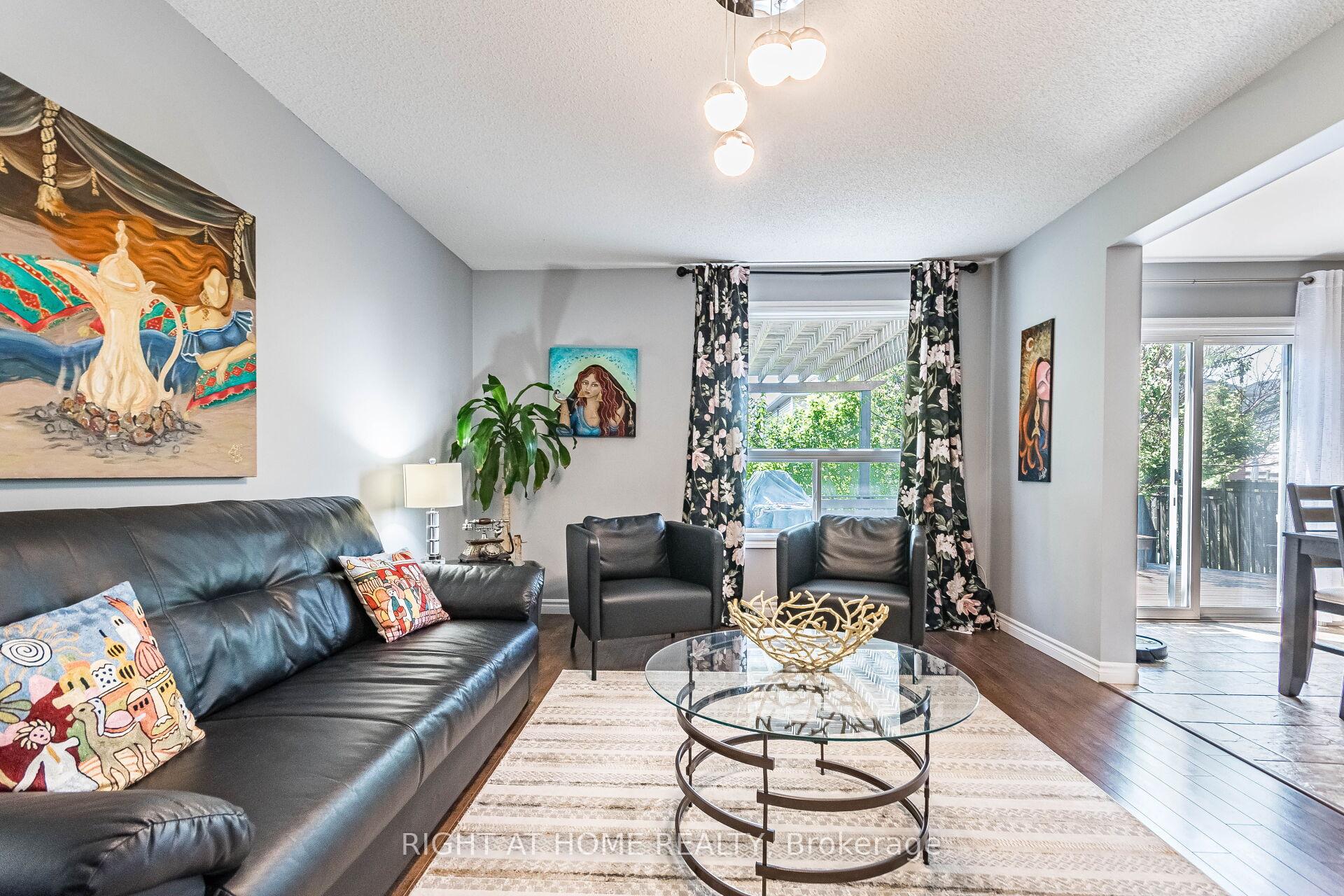 Photo 8 of 64 Solsbury Crescent, Hamilton, Mount Hope — HOMEH