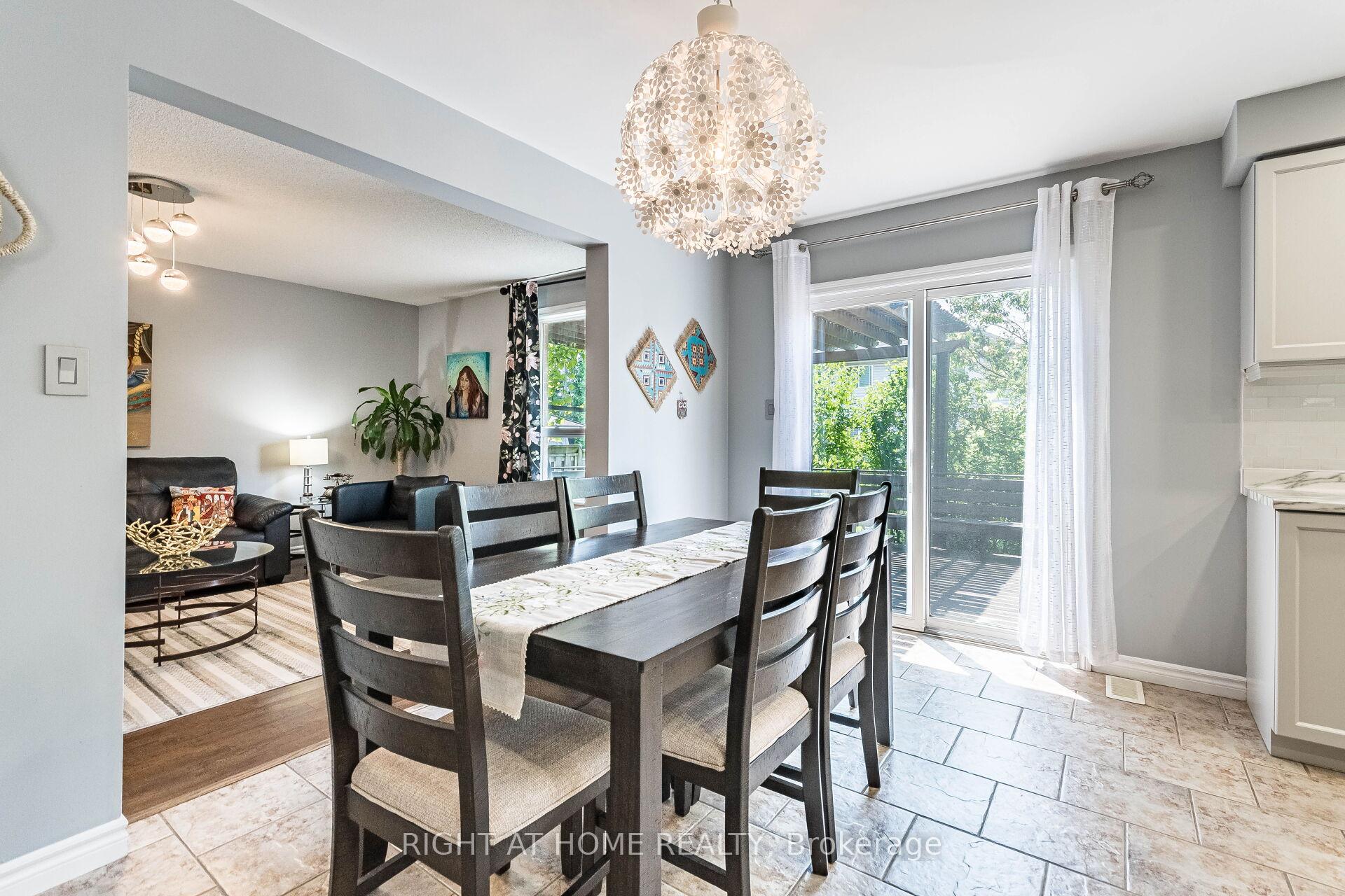 Photo 10 of 64 Solsbury Crescent, Hamilton, Mount Hope — HOMEH