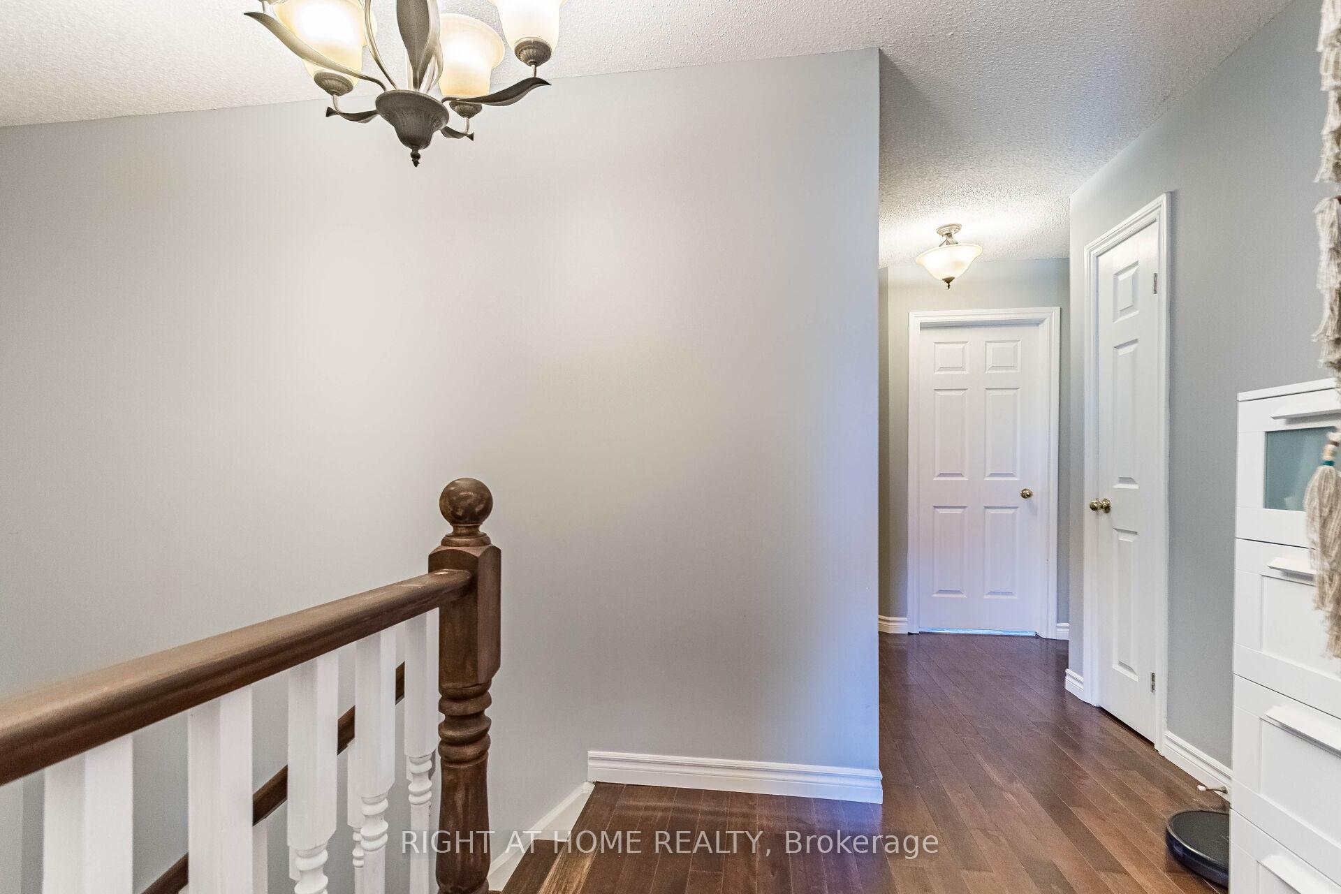 Photo 20 of 64 Solsbury Crescent, Hamilton, Mount Hope — HOMEH