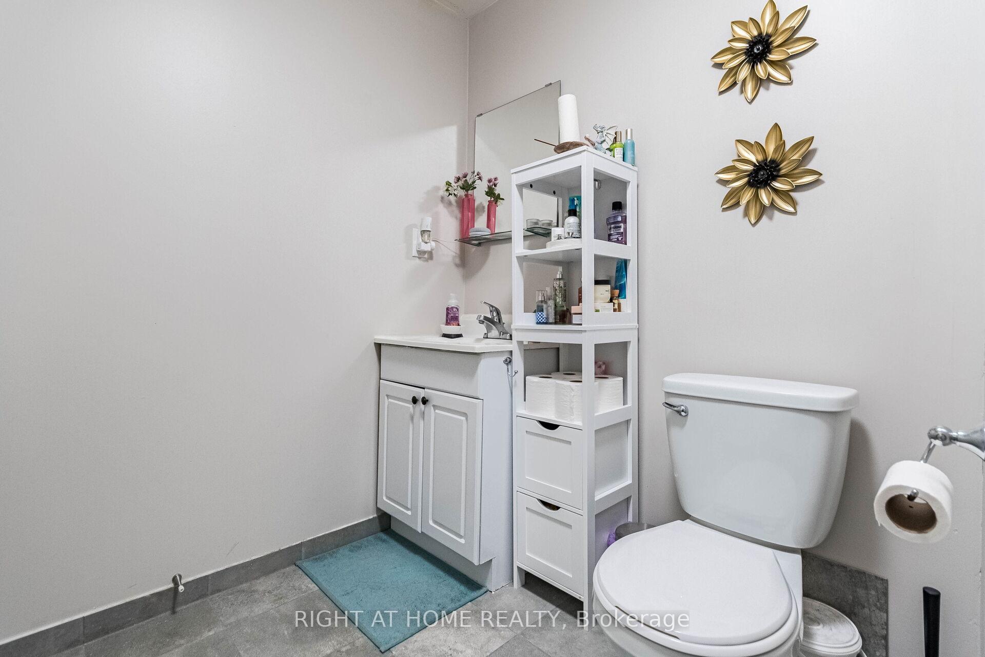 Photo 35 of 64 Solsbury Crescent, Hamilton, Mount Hope — HOMEH