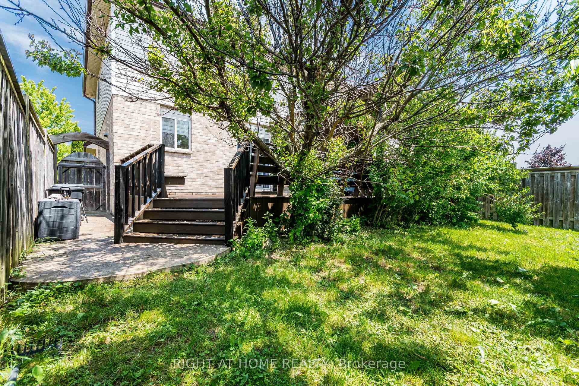Photo 38 of 64 Solsbury Crescent, Hamilton, Mount Hope — HOMEH
