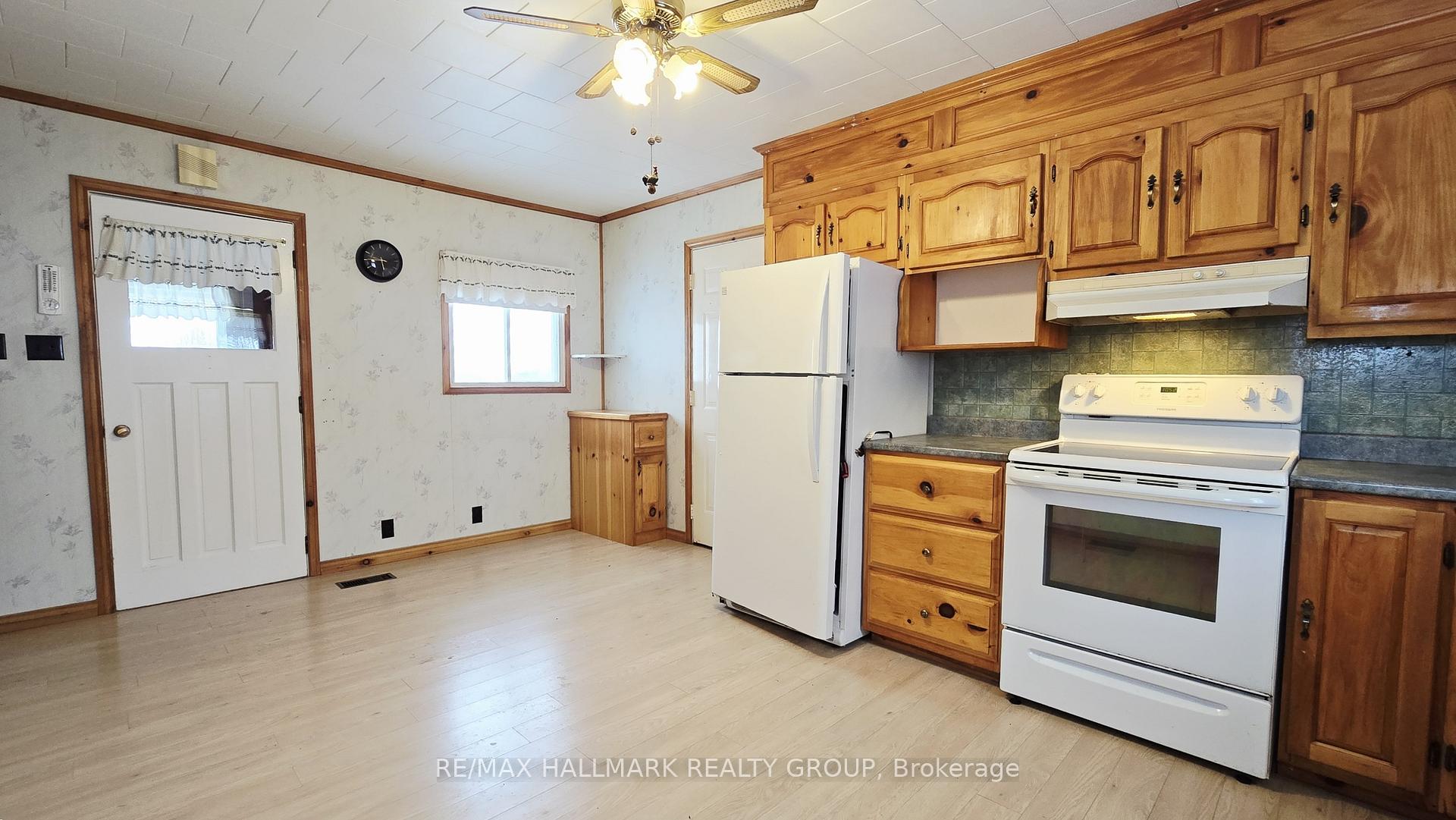 Photo 10 of 3427 John Shaw Road, Ottawa, Fitzroy Ward (South East) — HOMEH