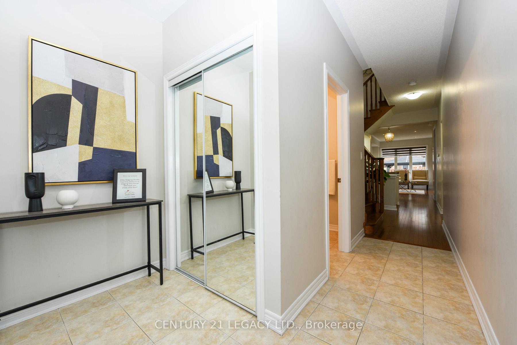Photo 4 of 13 Seedland Crescent, Brampton, Sandringham-Wellington — HOMEH