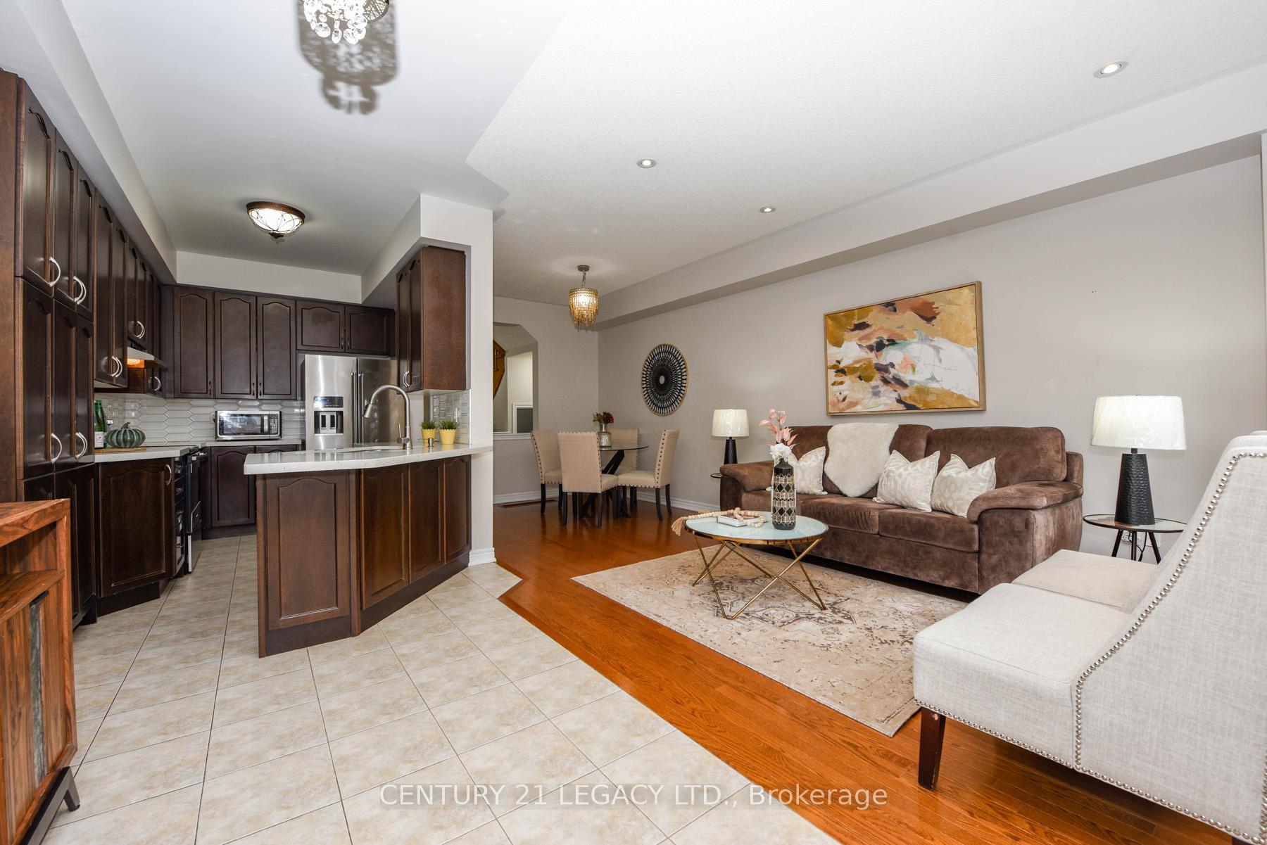 Photo 13 of 13 Seedland Crescent, Brampton, Sandringham-Wellington — HOMEH